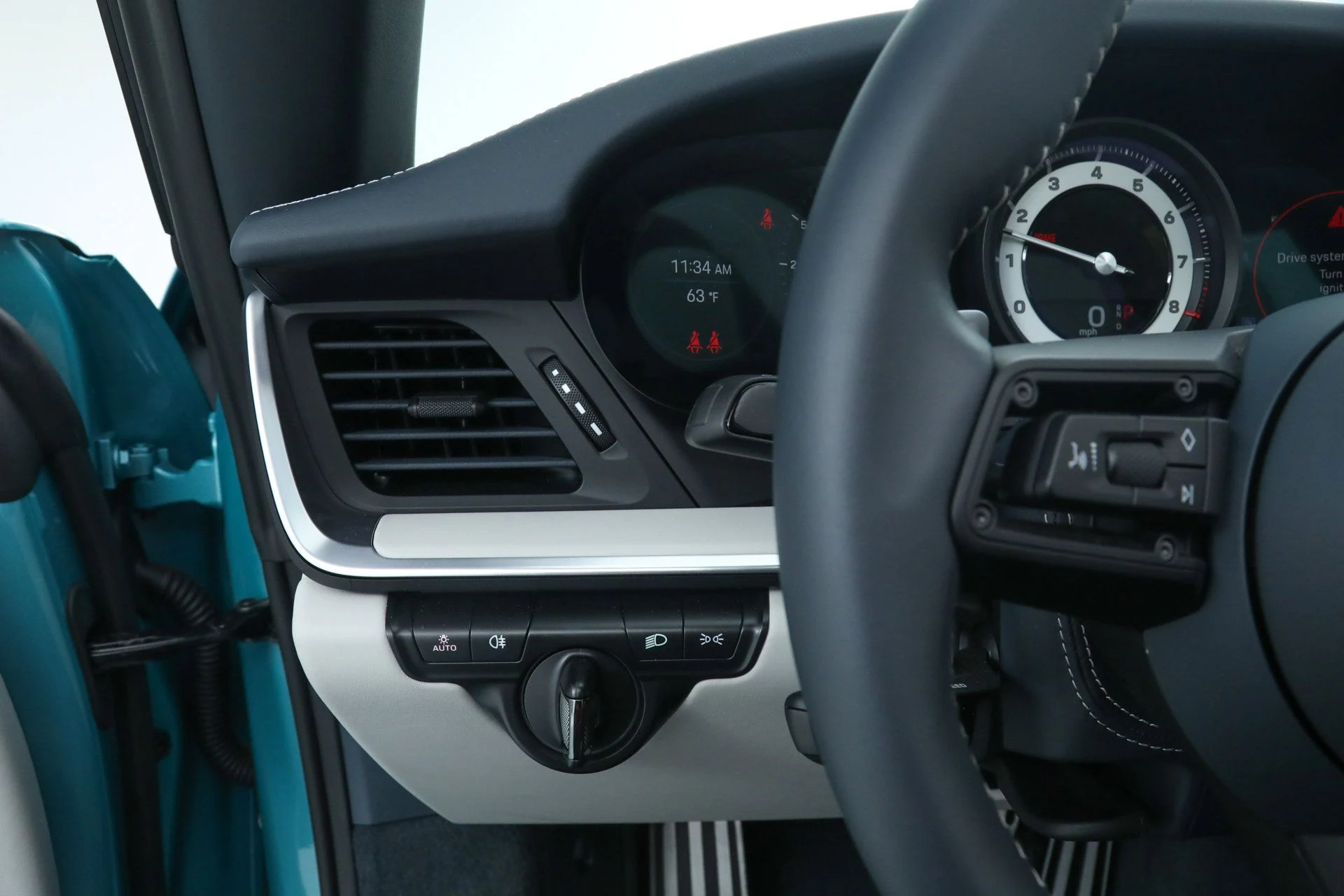 mph030_596448366_3184d1b7c4933b50cb42b2e9f334d426_b548015d3c