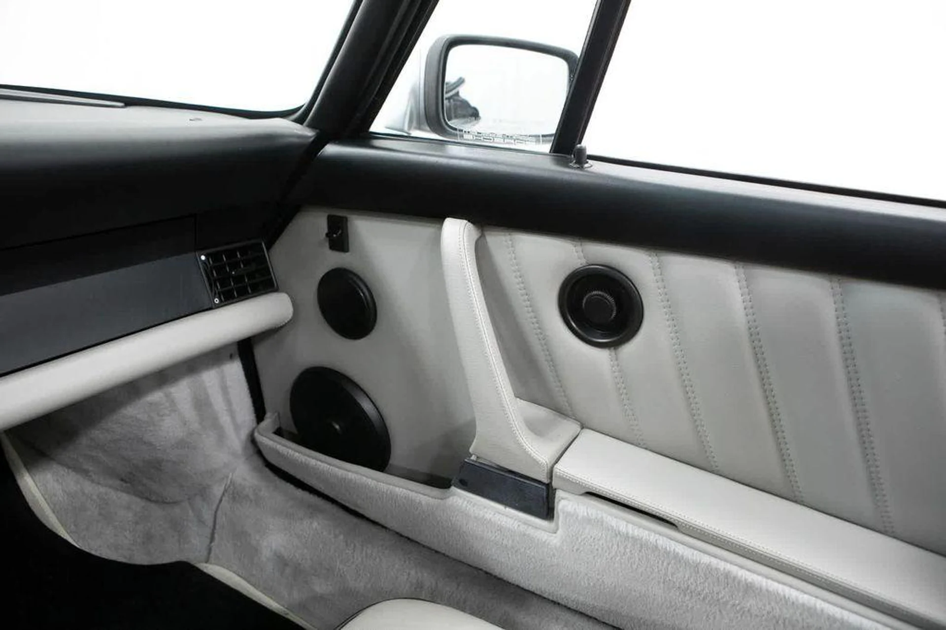 mph030_612993830_WZ_Cjb_Iv_Mon_OM_JJW_1au_I_Sw_Dc1w_c46926ecc6