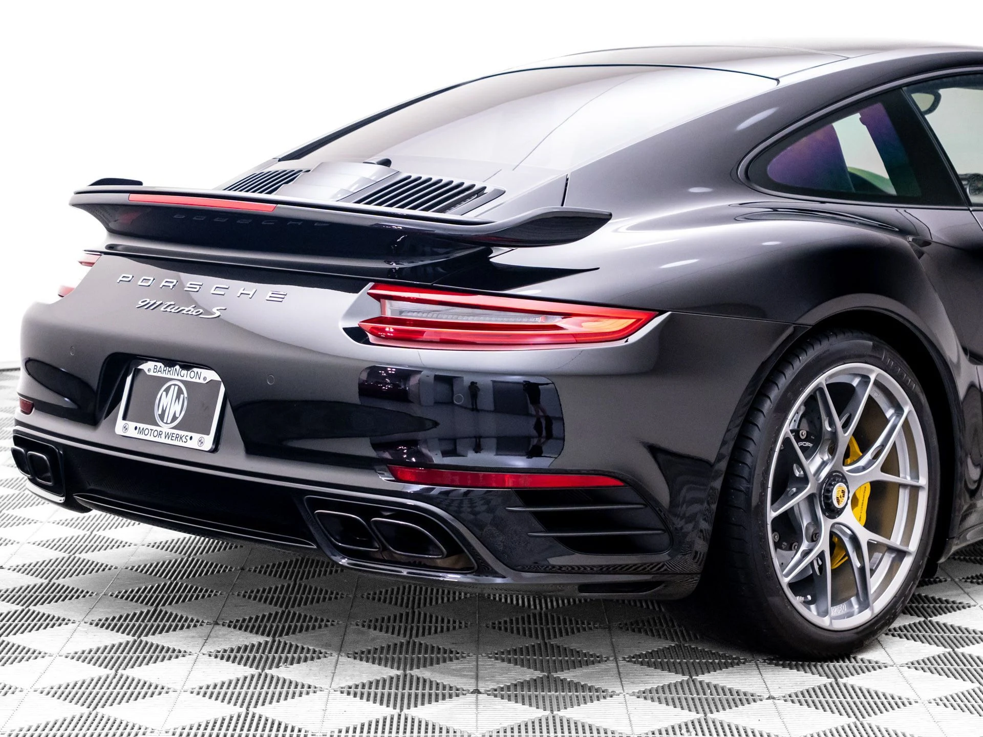 mph030_618176873_695c61033a5ff46d1fefa842f3eddf77x_69e9051d4f