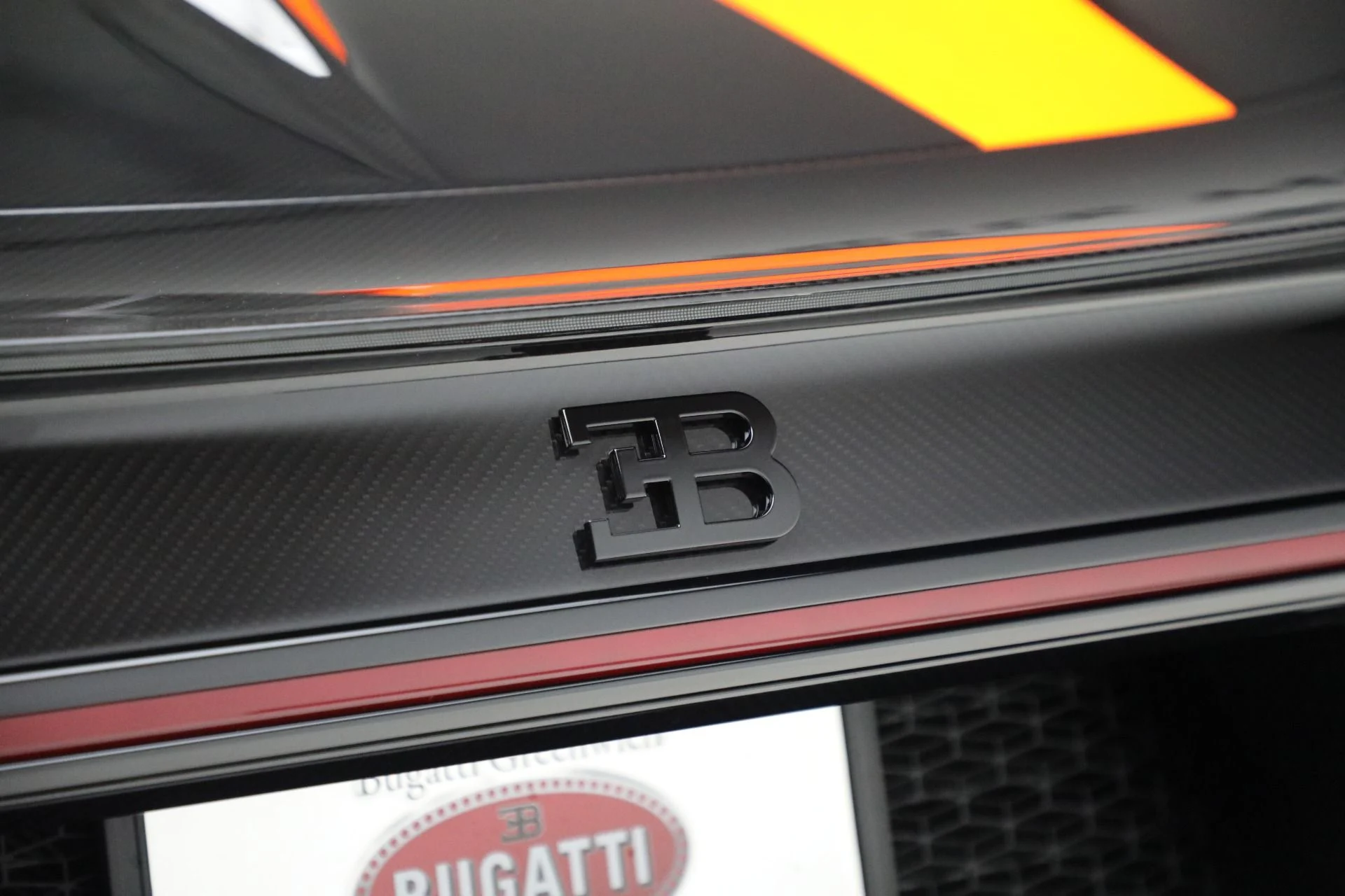 mph030_623156167_Used_2022_Bugatti_Chiron_Super_Sport_300_b5f1c0e734