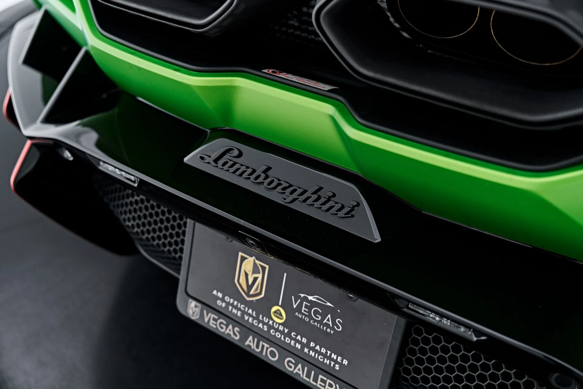 mph030_629344022_Used_2024_Lamborghini_Revuelto_Base_1789697497_ecbade6aa8