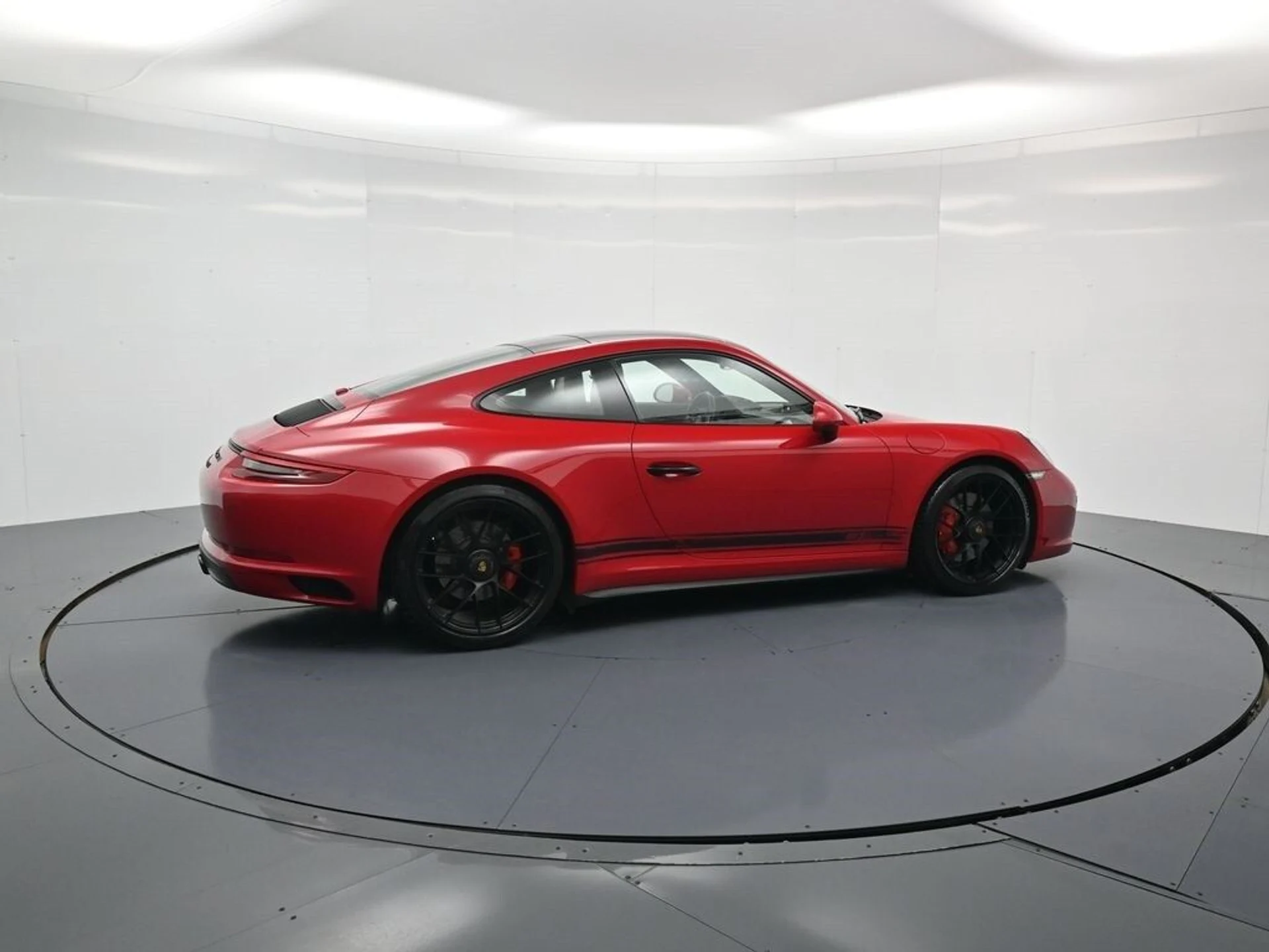 mph030_636786545_43b7ad0f77a3744a68f3be87a40cf44bx_57adc75bcd