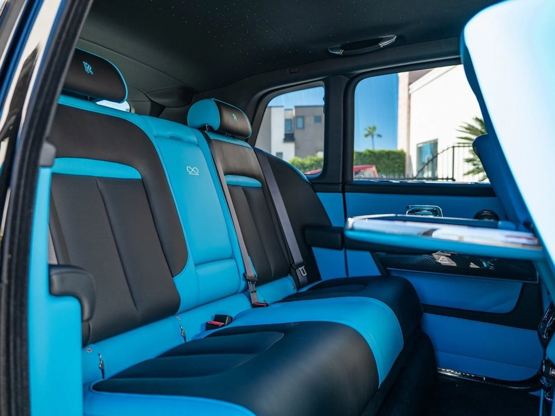 mph030_637335356_d59999a6635dabc66a094f6988a945a1x_287ad692ea