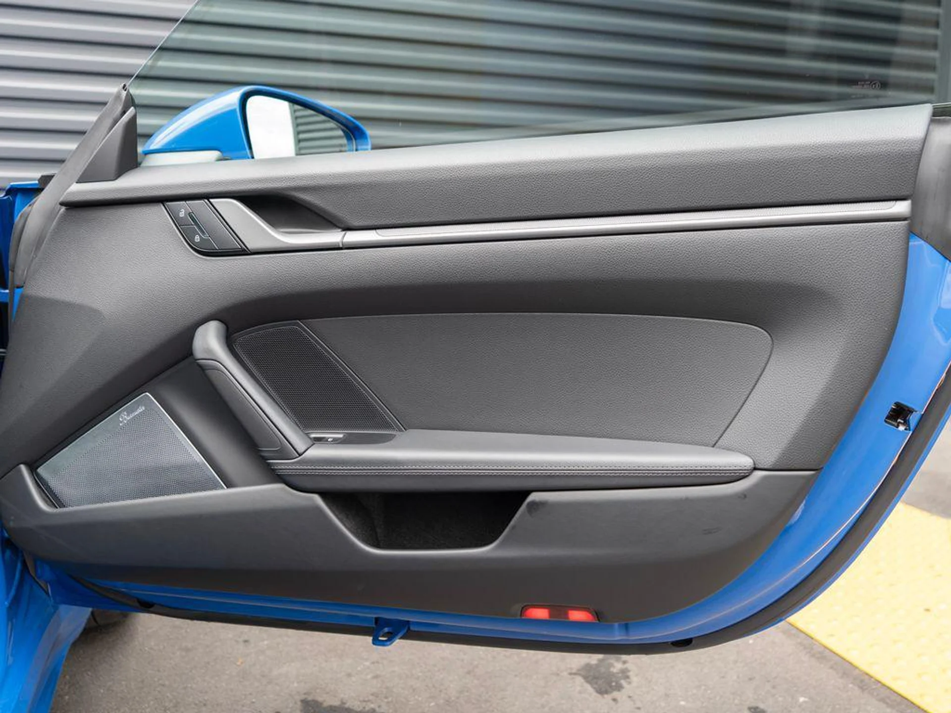 mph030_638102334_nif60ks_Rdhu3e_Oa_O28pvn_By_MNV_8_36bb946ce4