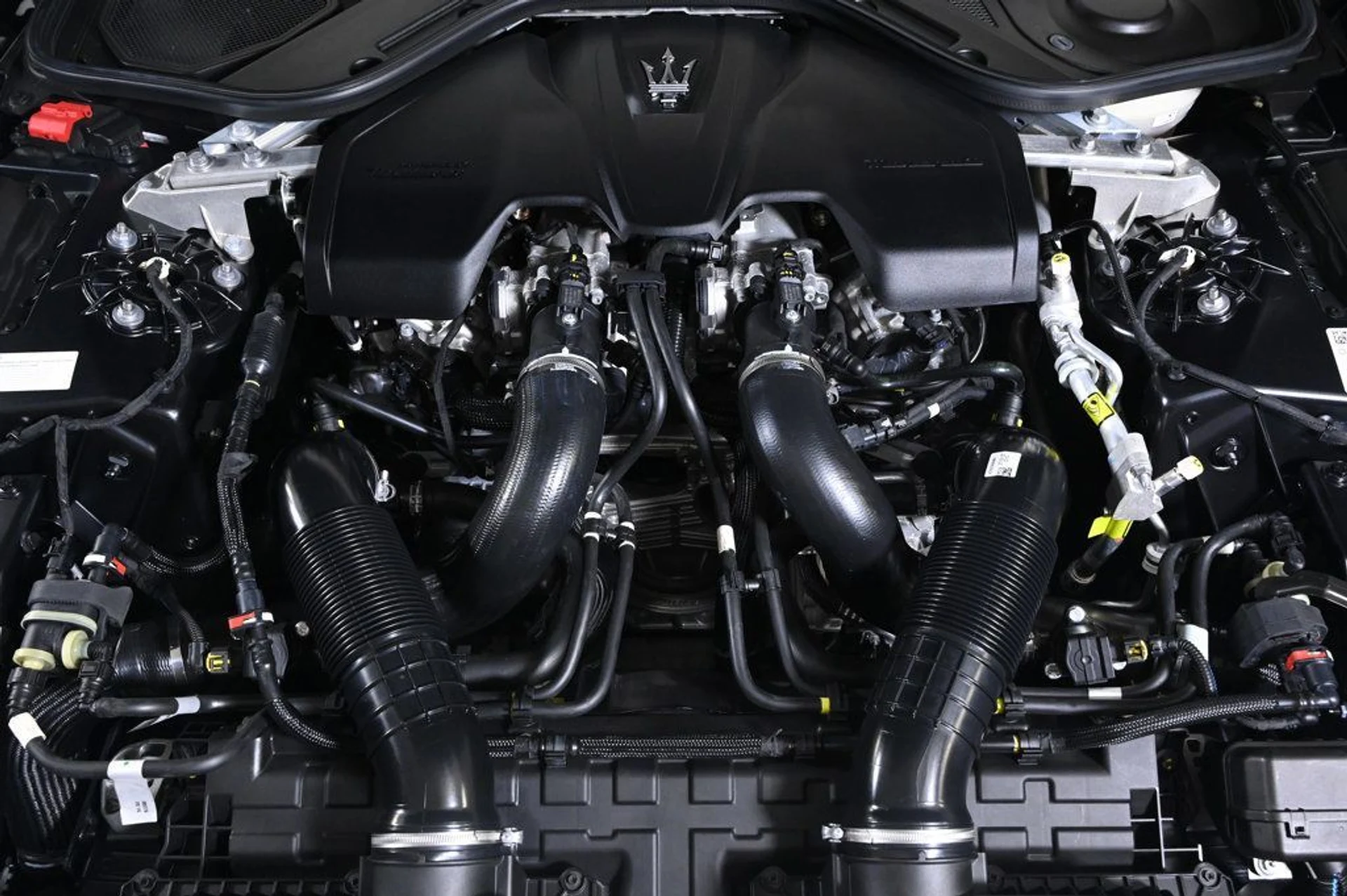 mph030_642061716_new_2026_maserati_grancabrio_convertible_11350_22991878_31_1024_f05626e6e4
