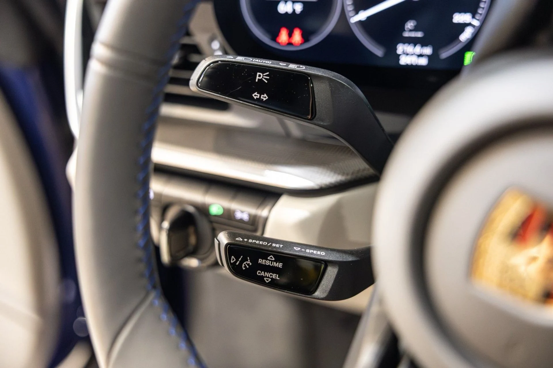 mph030_64247978_FA_f4660deee0