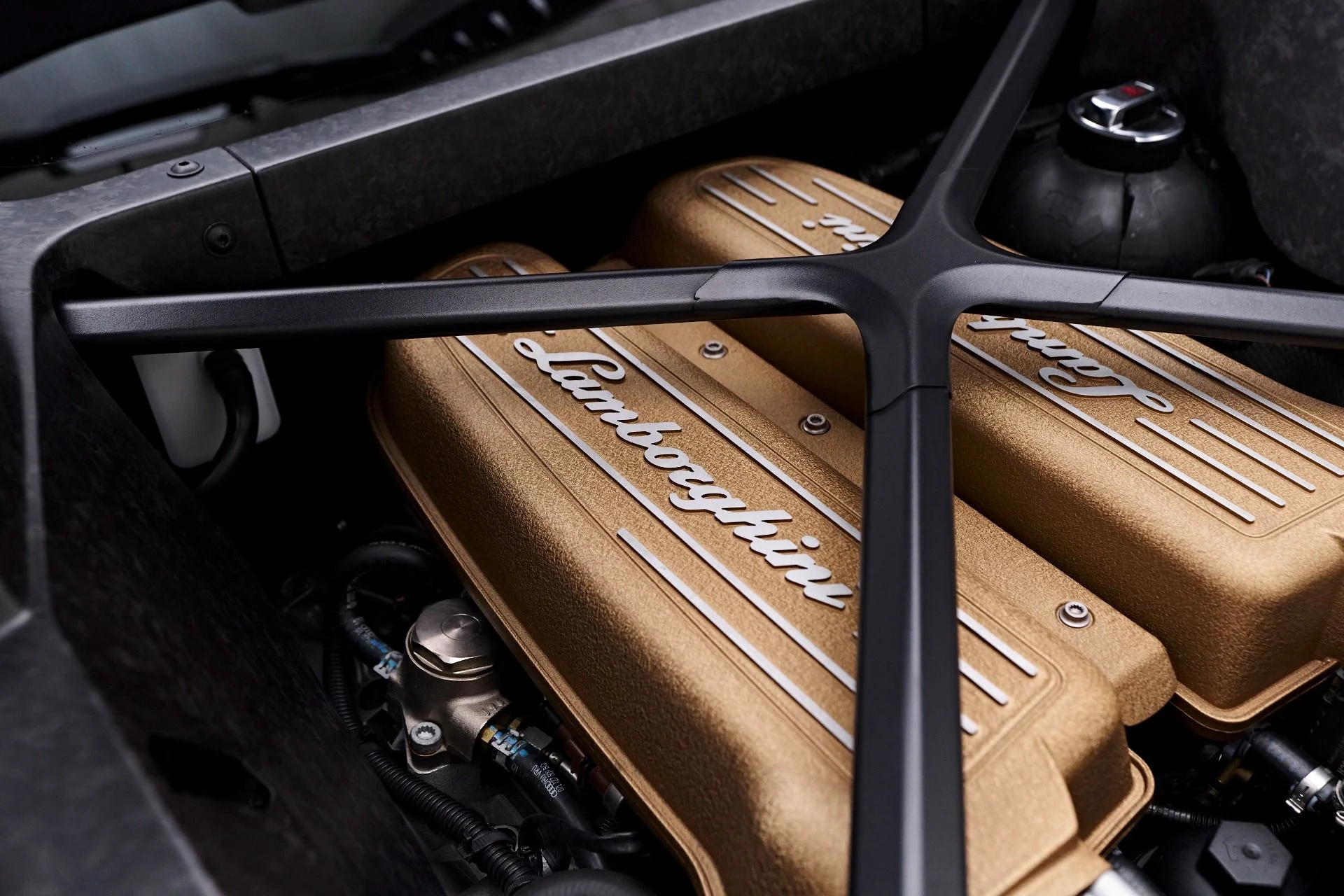 mph030_642592031_Used_2018_Lamborghini_Huracan_Performante_1761069153_dc18081dd6