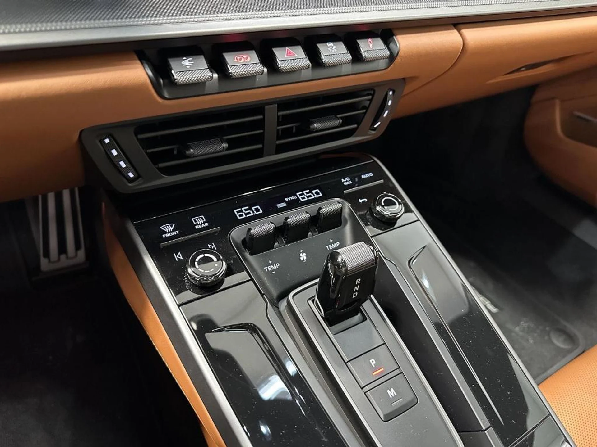 mph030_643333939_j_NP_1_Ma7h_KH_Cl_Yc1u_Cz_S_Iy_Mg_Vx_U_1e932dab2e