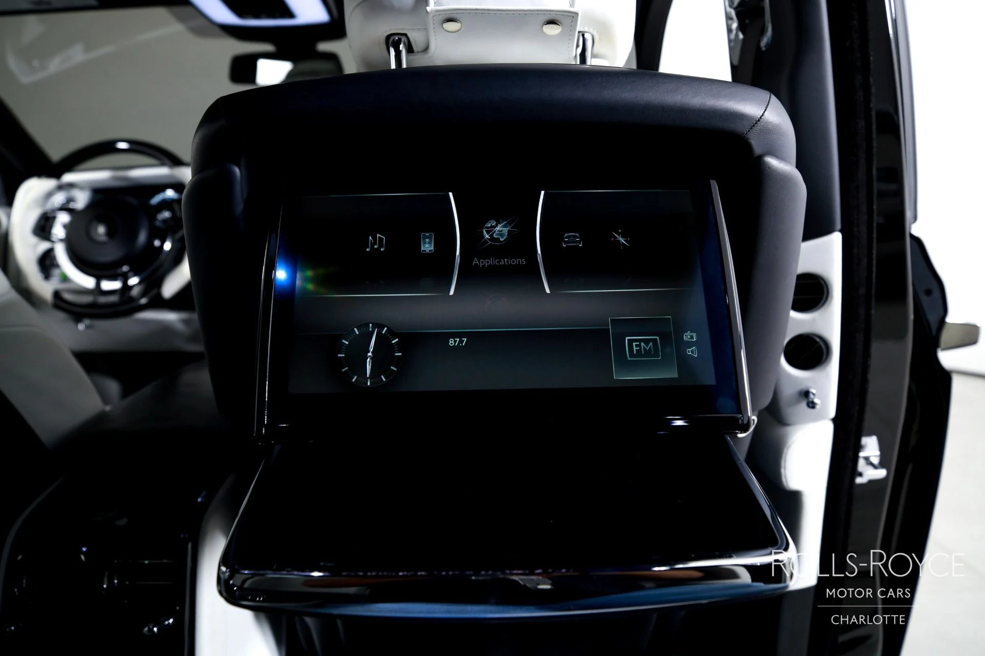 mph030_645164019_Used_2018_Rolls_Royce_Phantom_1776373846_c94a0a70f8