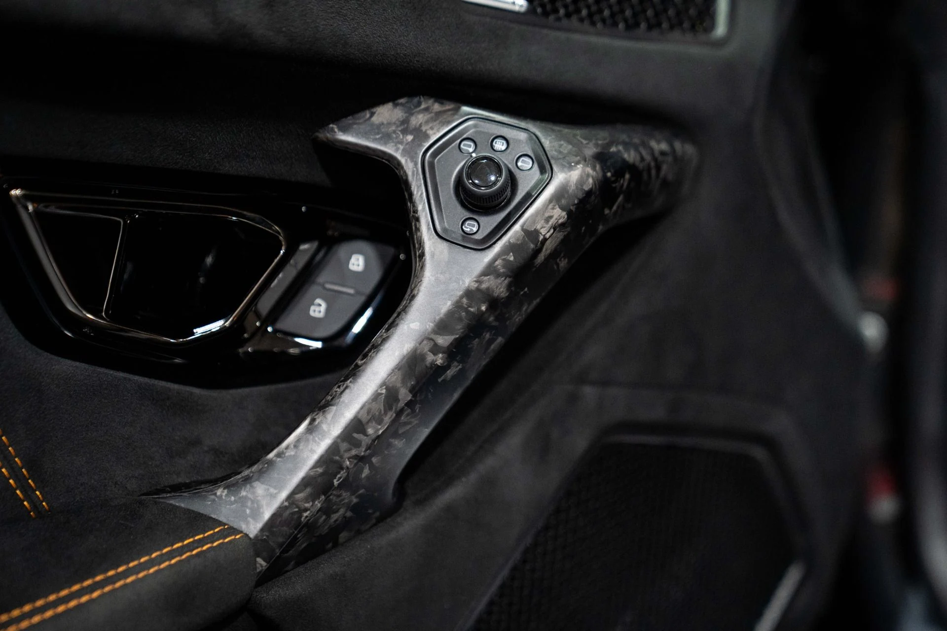 mph030_647281275_Used_2019_Lamborghini_Huracan_LP_640_4_Performante_1767503962_8b0ab37ea1