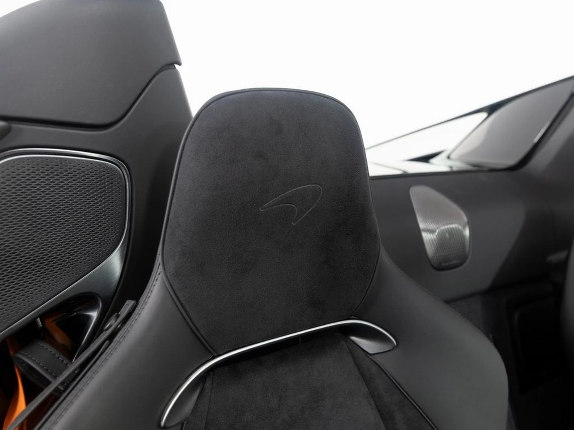 mph030_650474310_20f0fdcc4130faf346a4945e68b0300ax_6a6b67b8cc