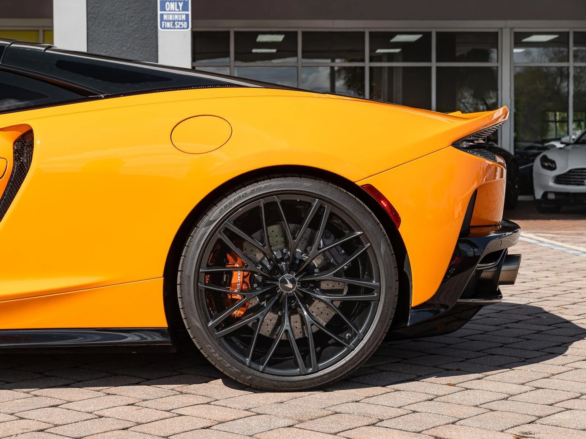 mph030_652274163_Used_2022_Mc_Laren_GT_1773176949_c7f7ffb129