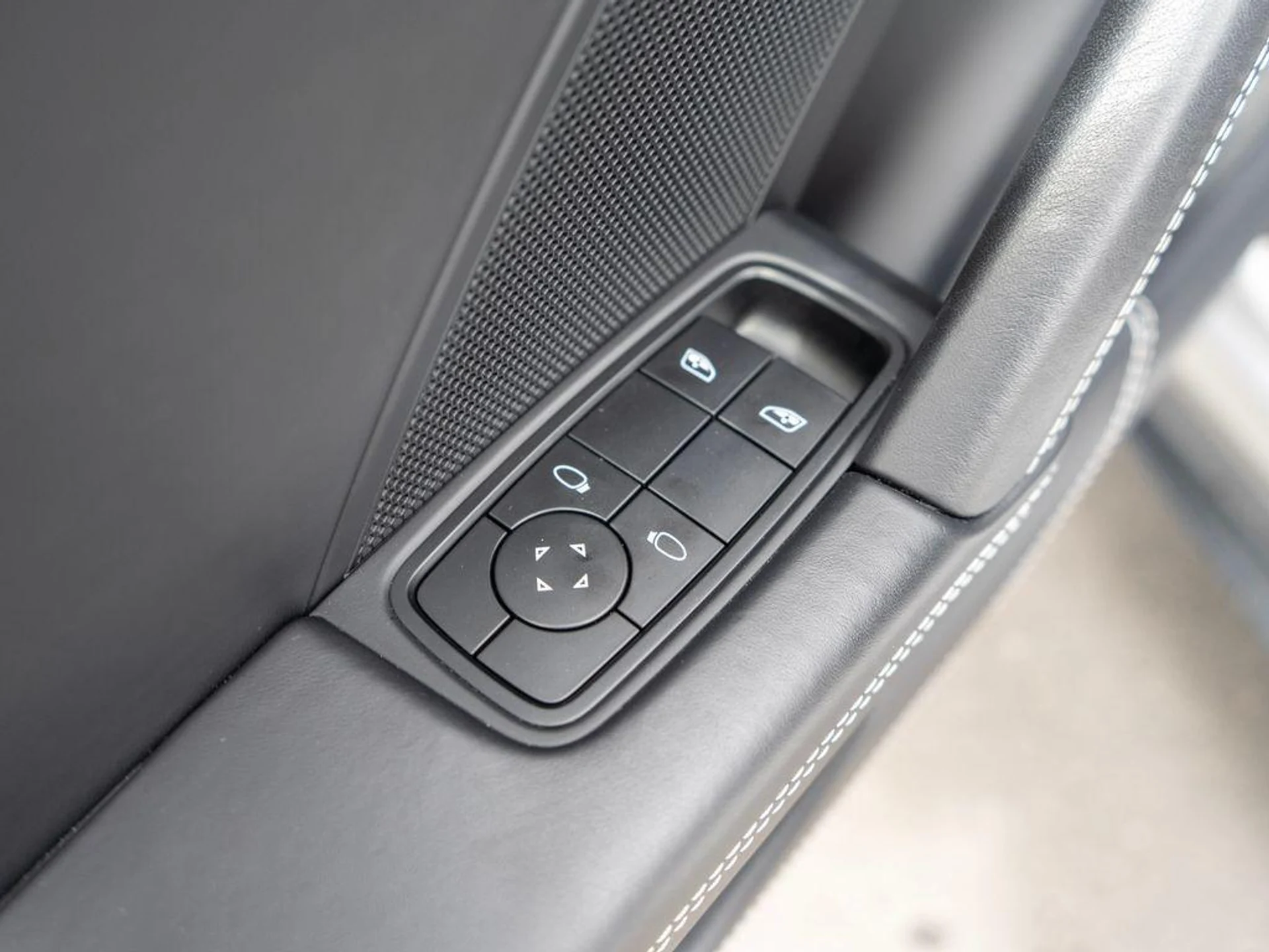 mph030_659389176_V_ov6_B_Vvf_B9gqp06_GW_Che52_JZMQ_b2ed7e5cbe