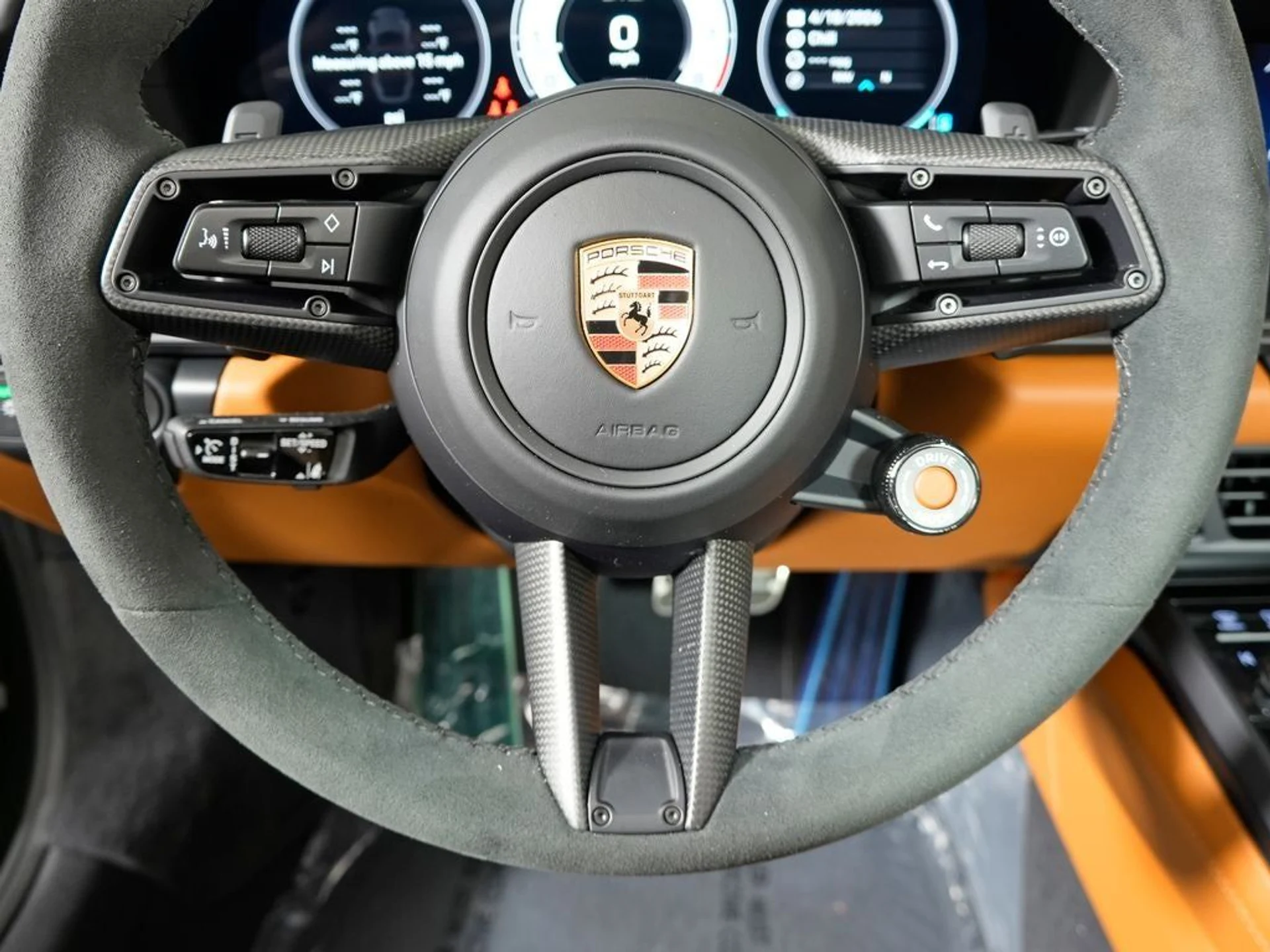 mph030_661924601_31_5d912f53d0