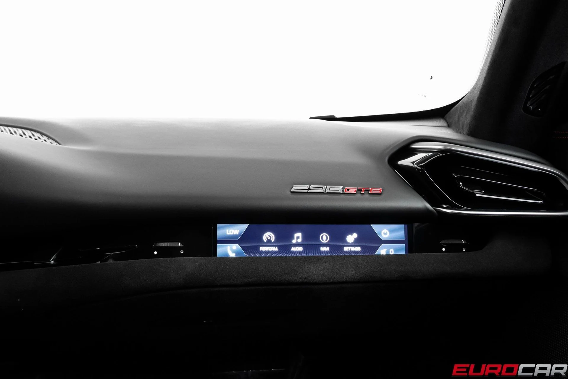 mph030_668833837_image_31_8582000607