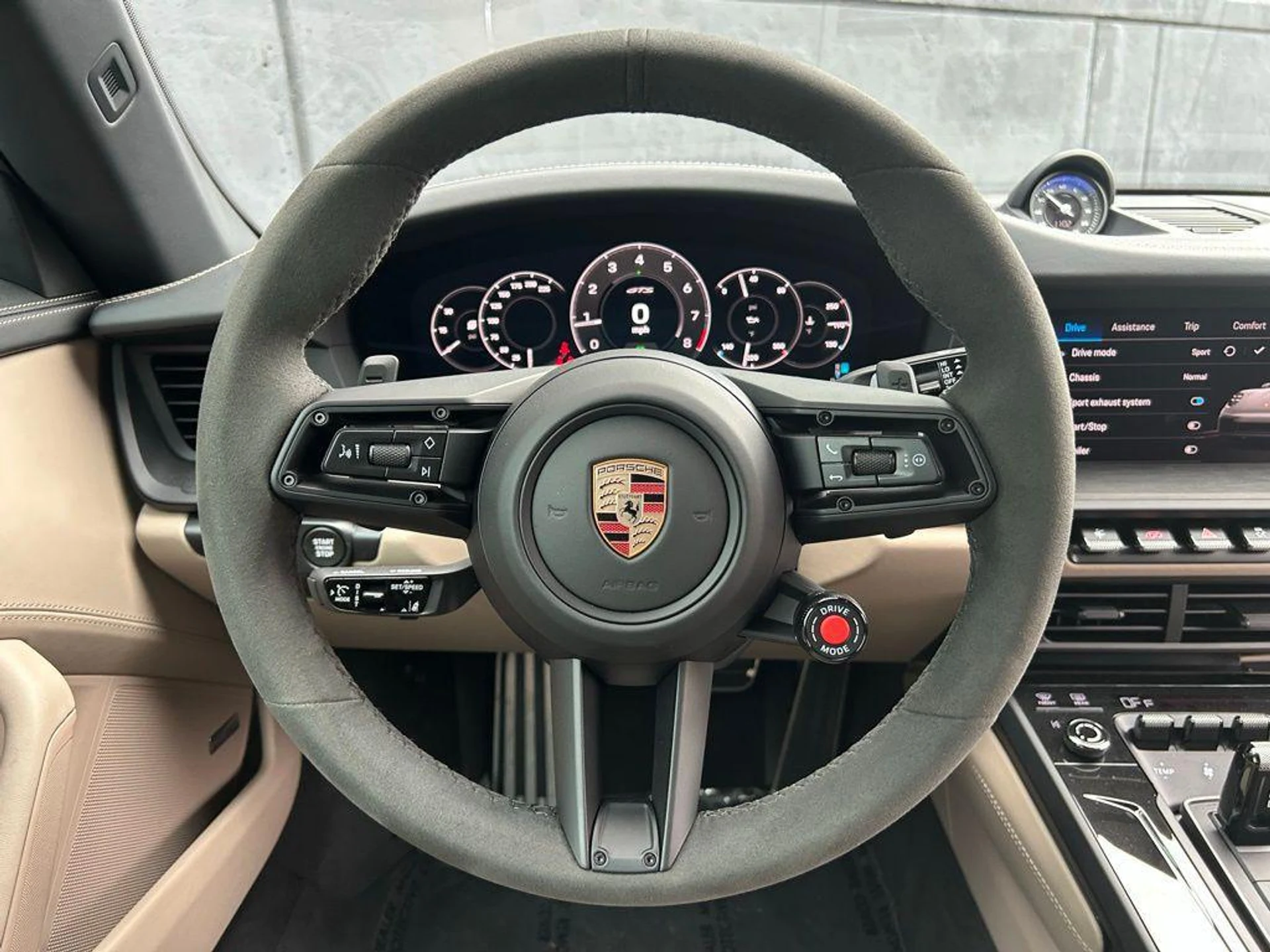 mph030_668972054_sz_V3q_FEA_Td_Rhu_Ba_A_Zt_Z_Ups_H_Jc_2713a8a6bd