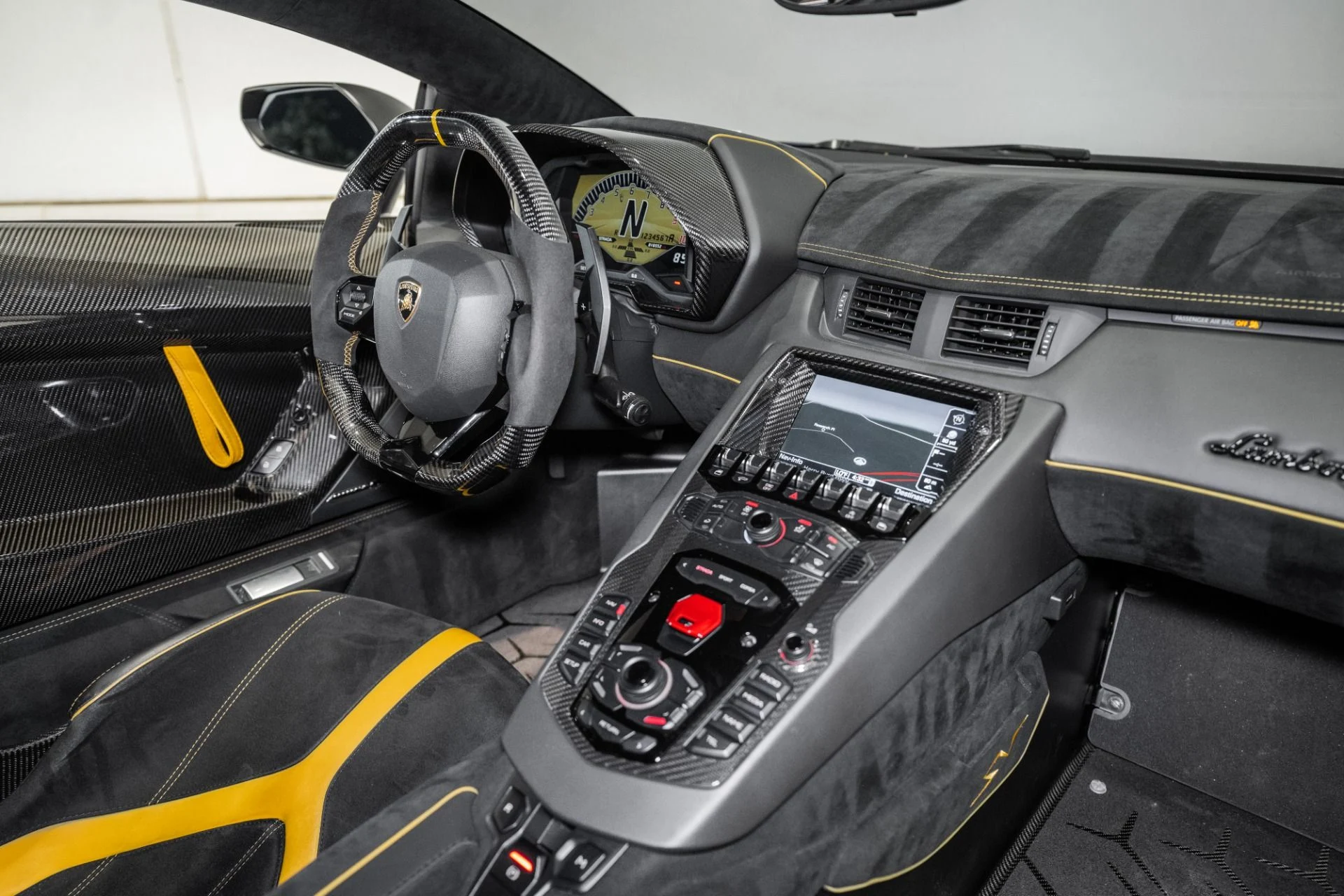 mph030_671926606_Used_2016_Lamborghini_Aventador_LP_750_4_SV_Coupe_1783114442_2b817c7554