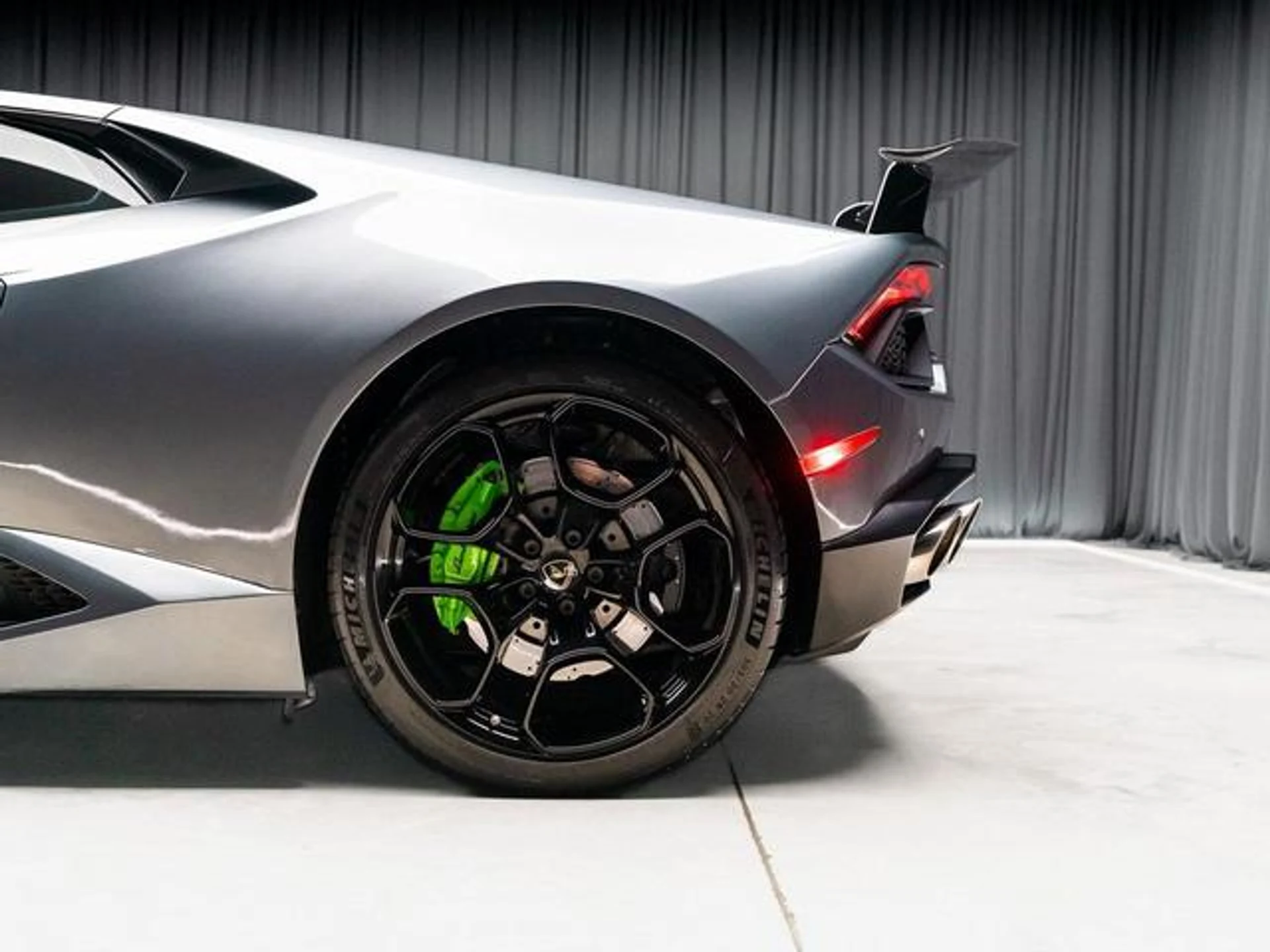 mph030_671955532_d_Gh7_Wy_COQ_u_Og_Bv_X_Zc2_Gu_Mj_Wex_M_4fe3d58f56