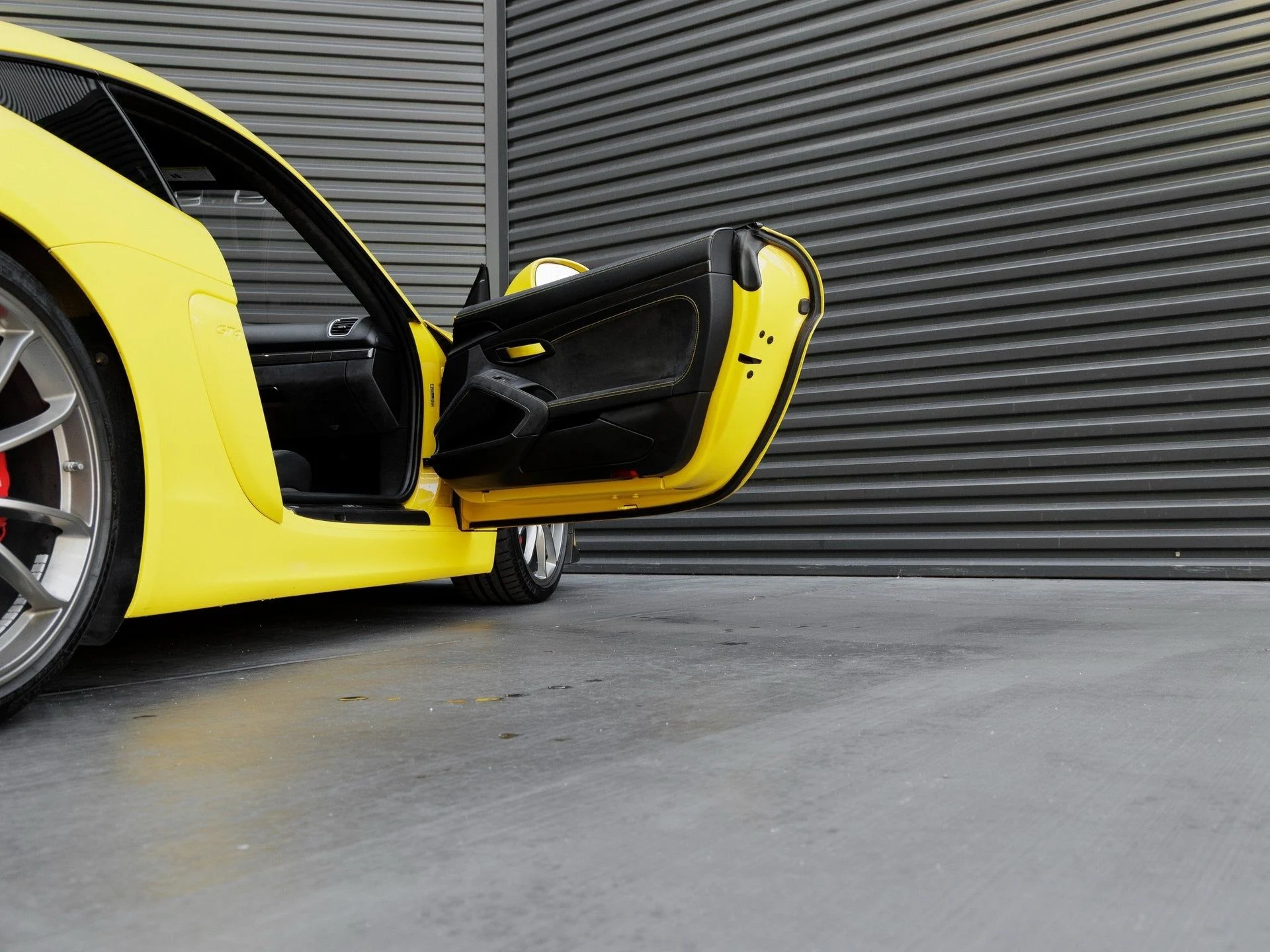 mph030_678348955_31_dc0fe9432b