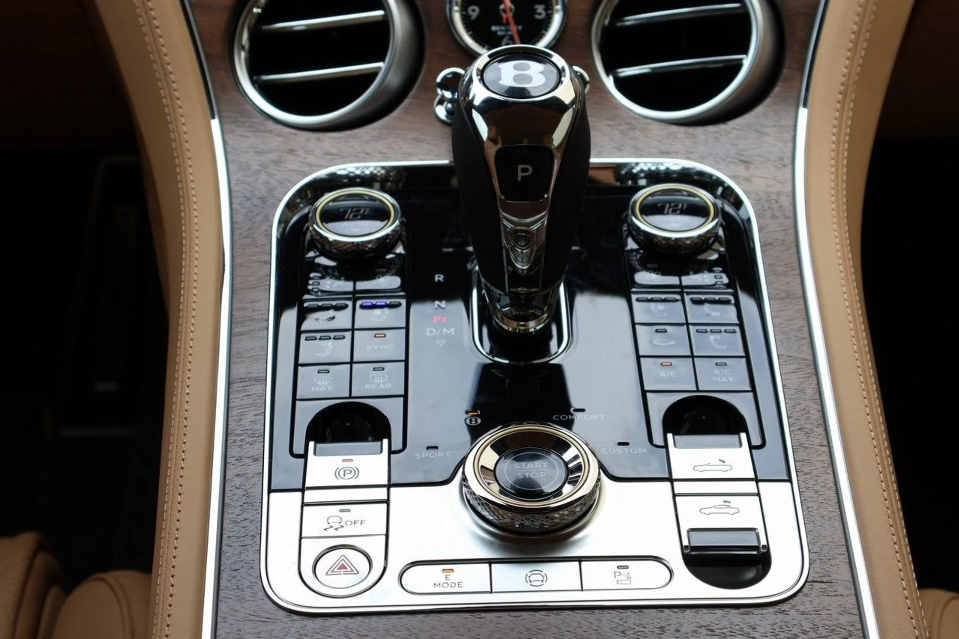 mph030_682483826_31_e65b1a9cf9