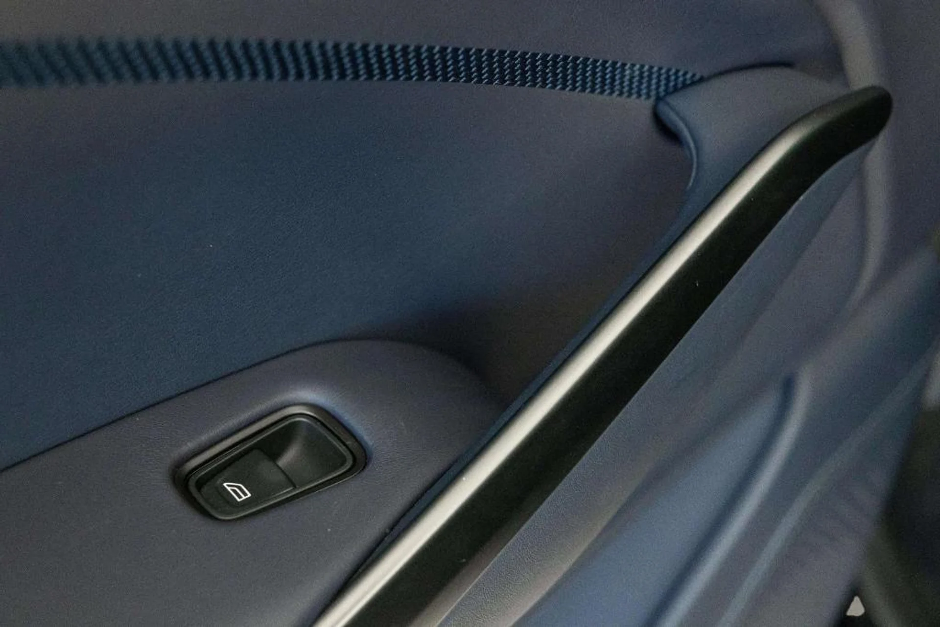 mph030_690623952_X25b_QI_OE_5_N_Gvi_EMD_a08ah_RY_Ws_9e97ce5543