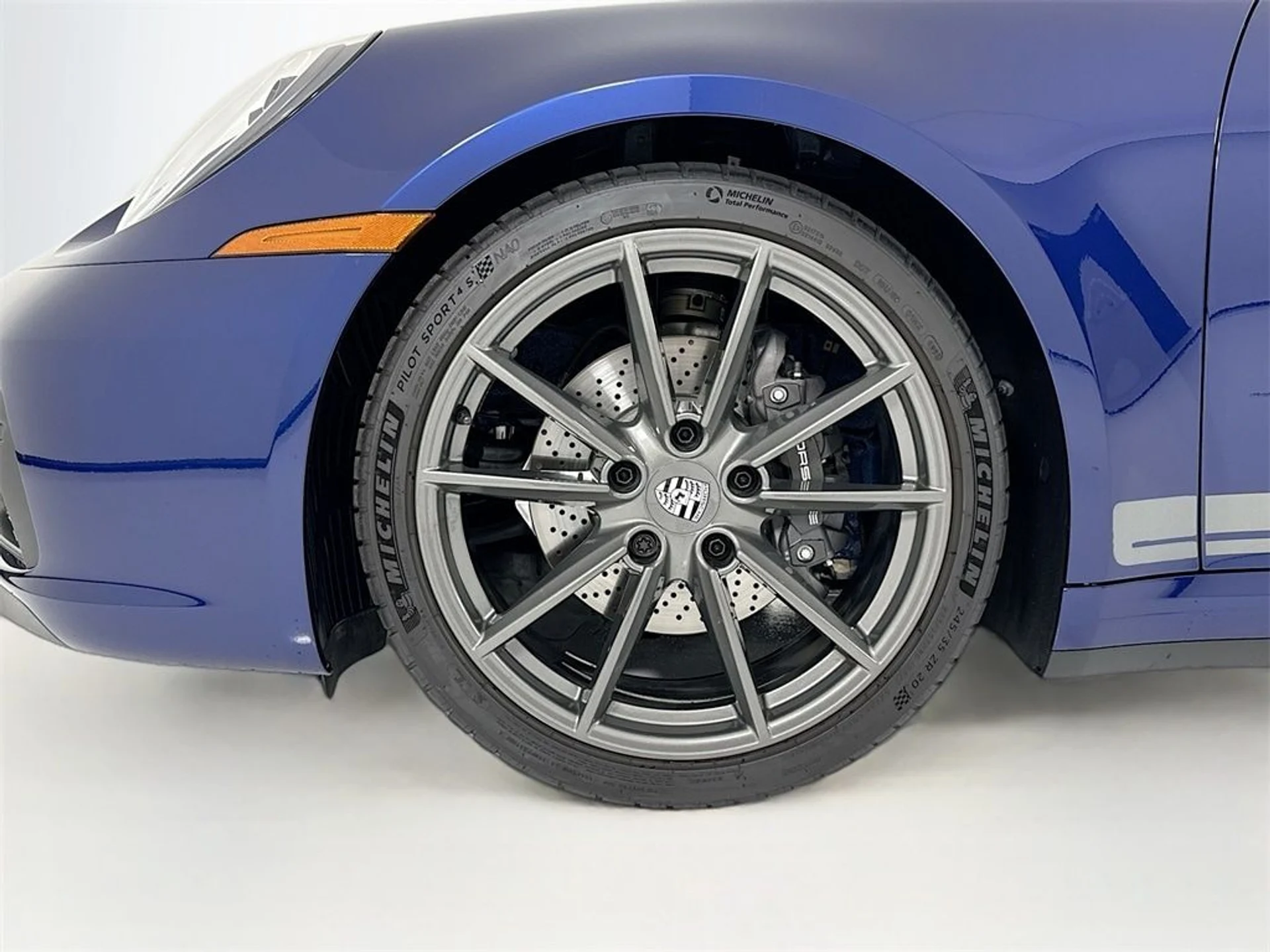 mph030_692058482_39c36a213be19a5b5c6a77986cd98e56x_cf12701528