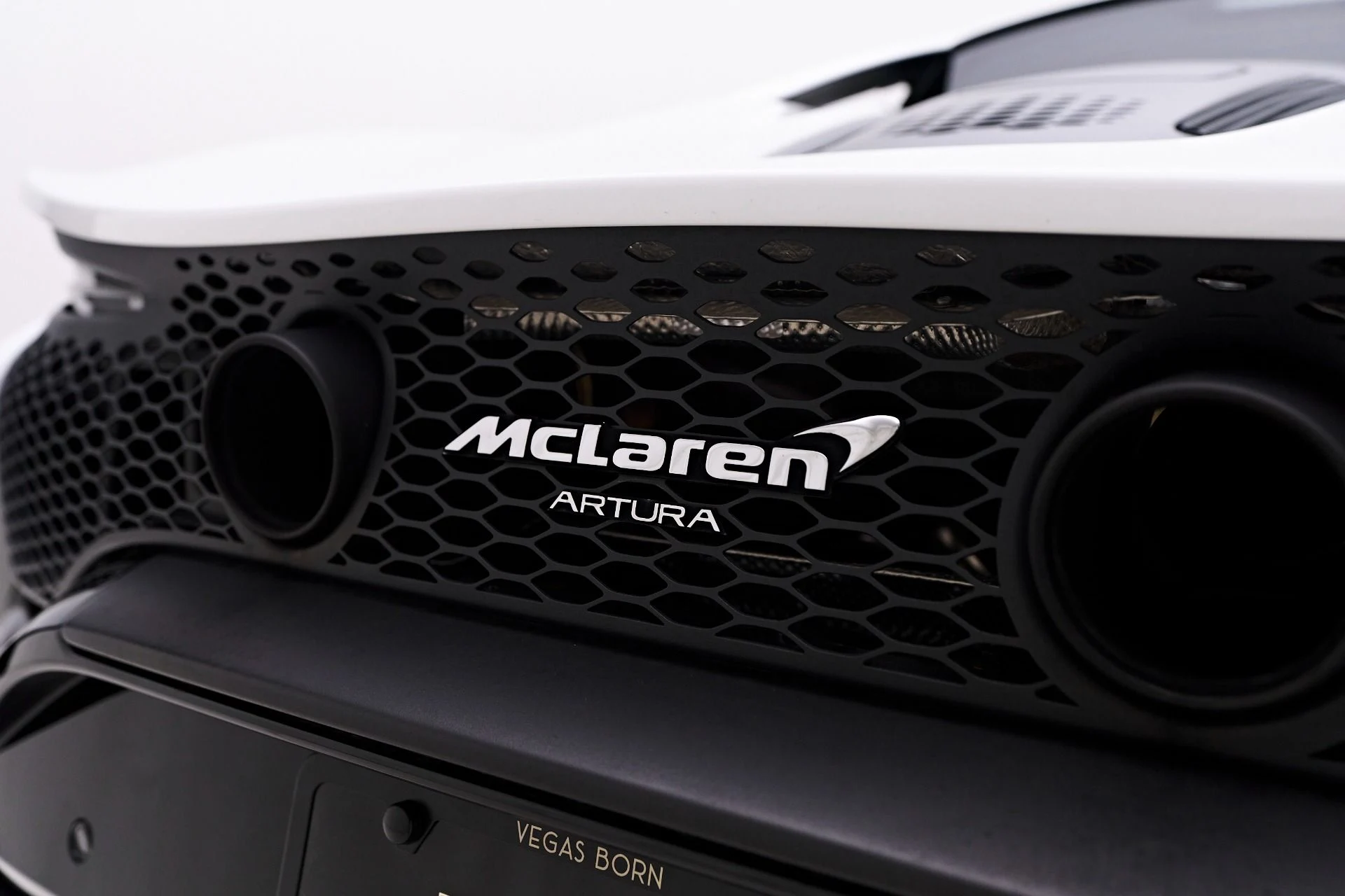 mph030_700539145_Used_2023_Mc_Laren_Artura_1747187824_7570f934c4