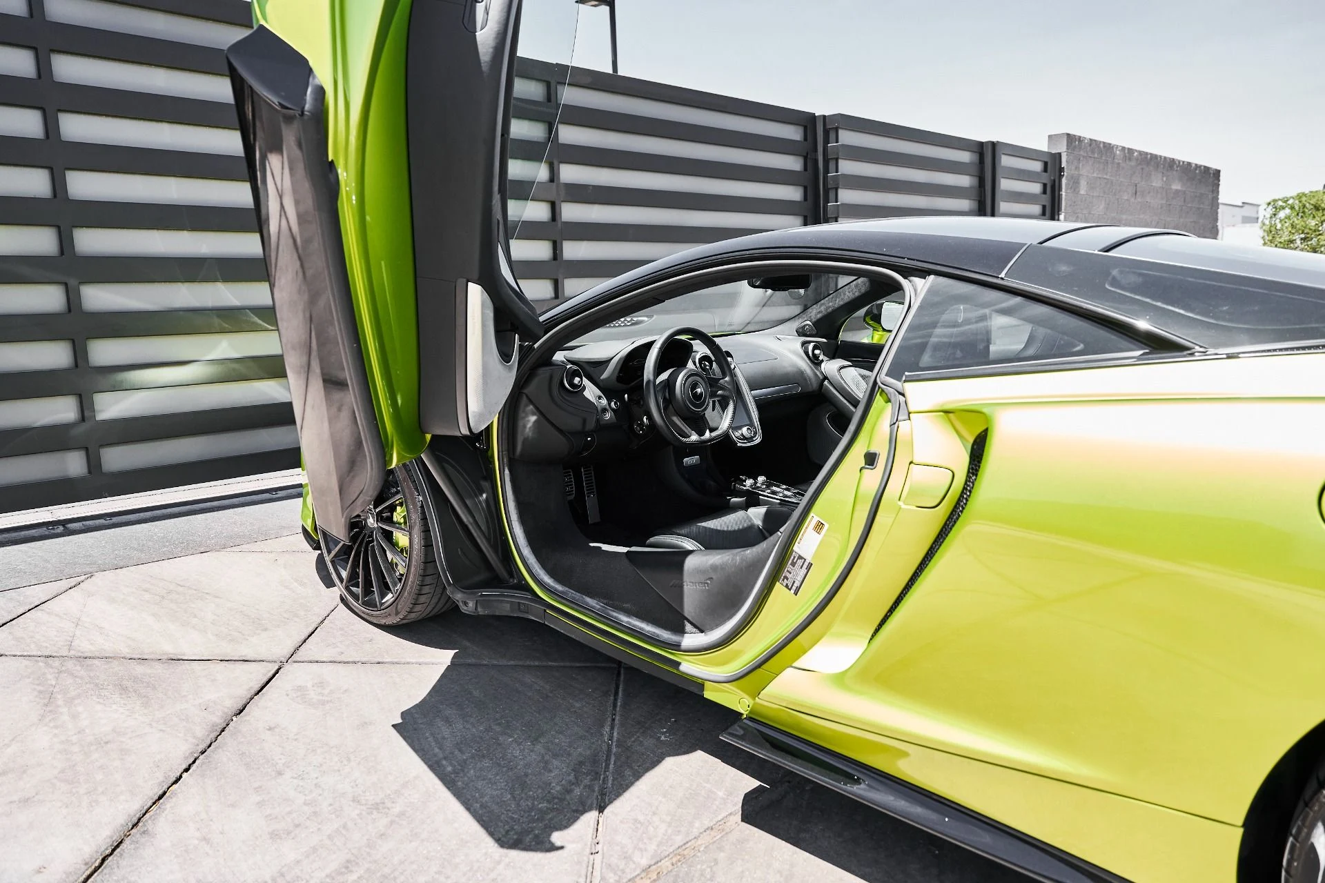 mph030_701623676_Used_2023_Mc_Laren_GT_Base_1781809952_59b56ddf80