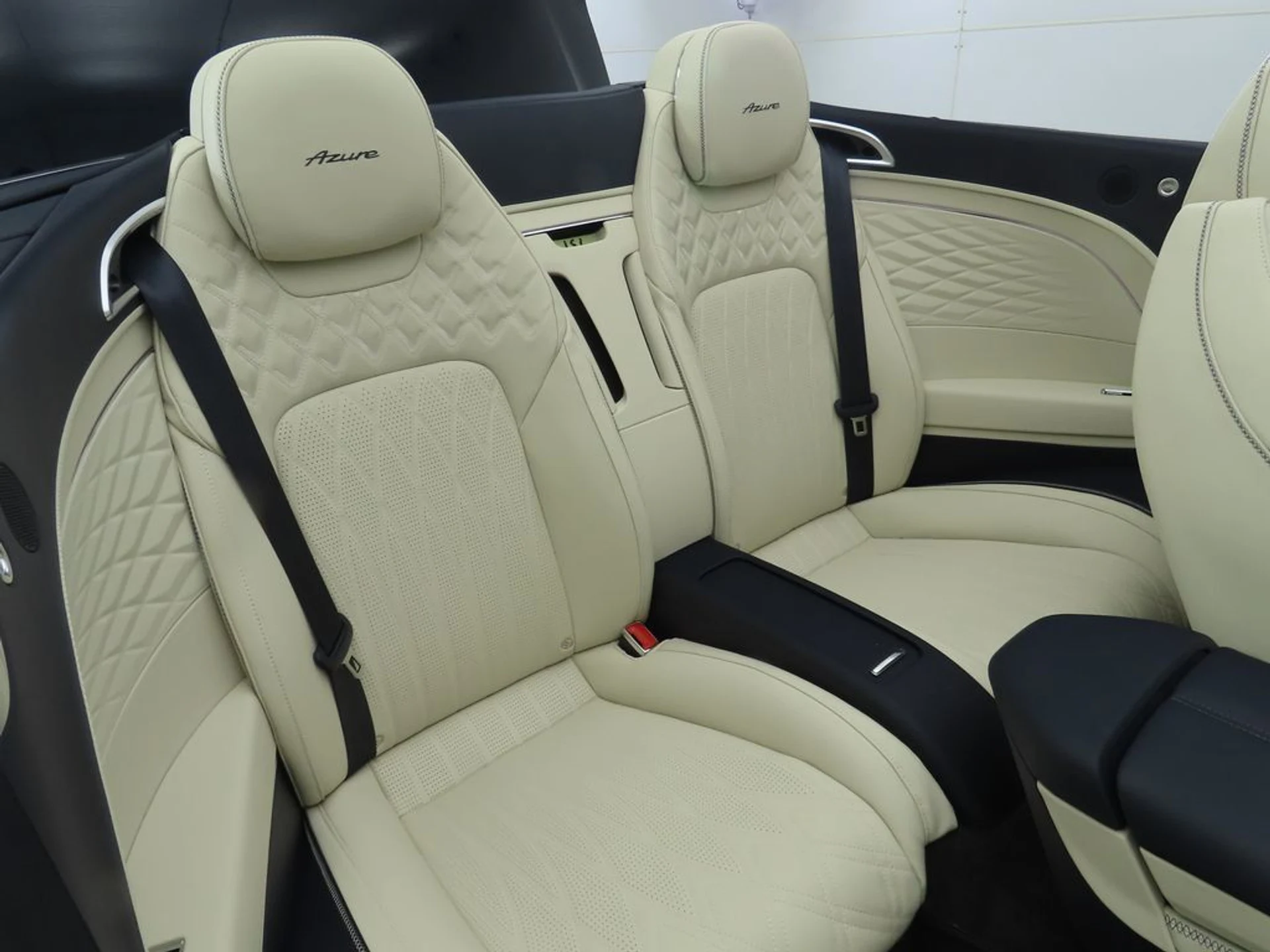 mph030_702660449_new_2026_bentley_continental_gtc_8119_22946843_31_1024_2845e2473d