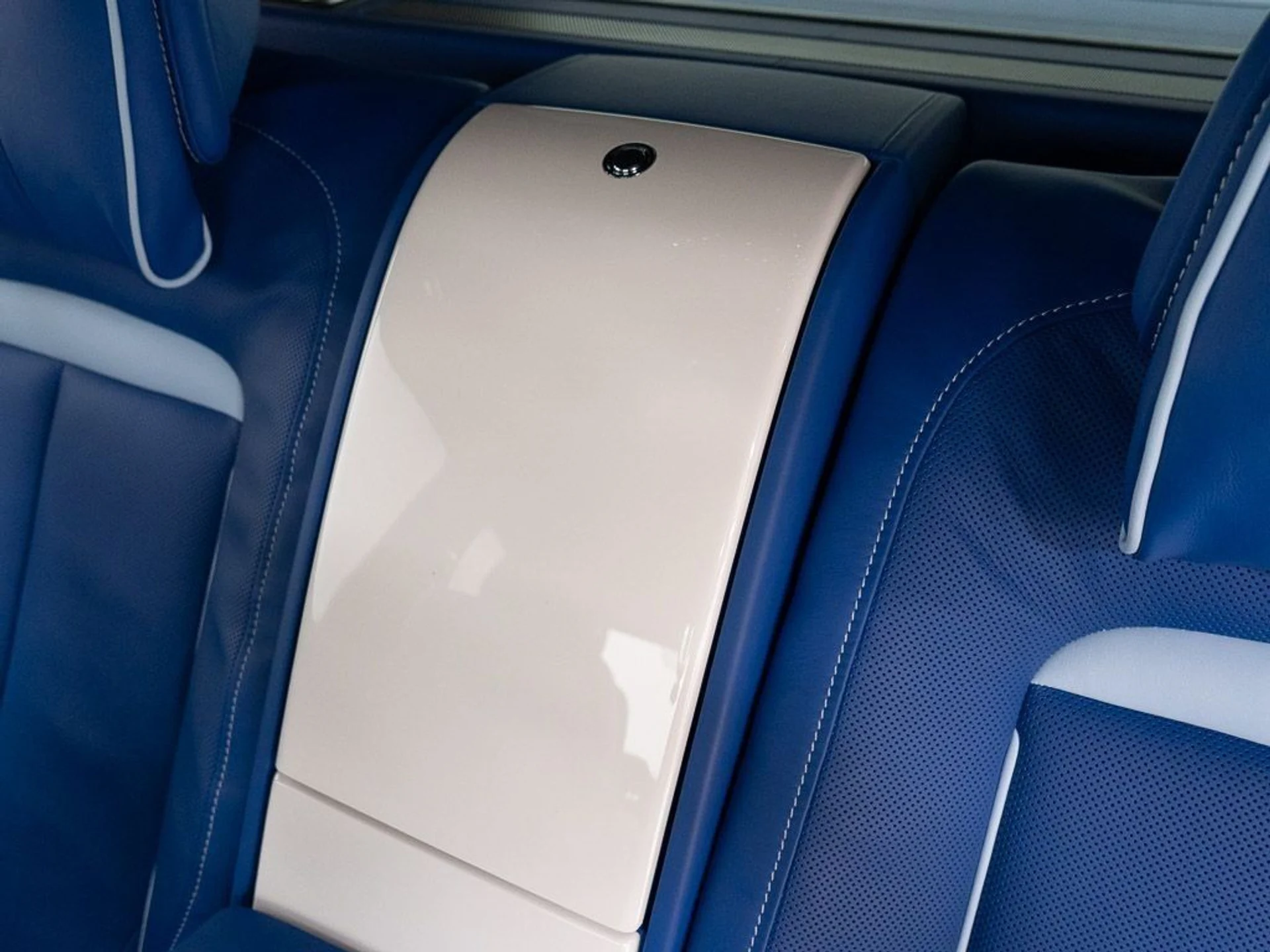 mph030_704574639_55a29f105b5cbabaea3fd6d59a3d76ba_8be05150d2