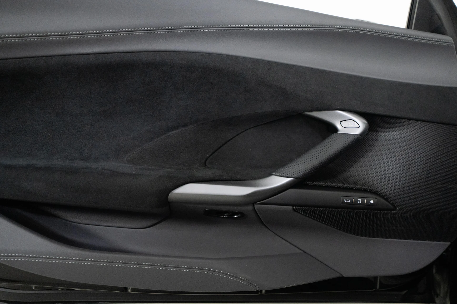 mph030_708150699_8241c8256992c6c05f94dcff2b974c22_d9733785c8