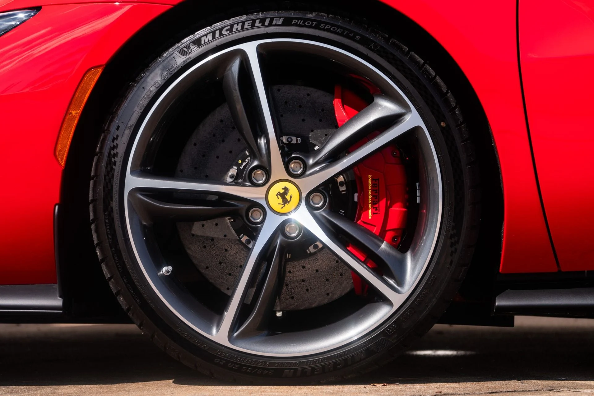 mph030_710580020_Used_2023_Ferrari_296_GTB_1758824324_5c036b34e8
