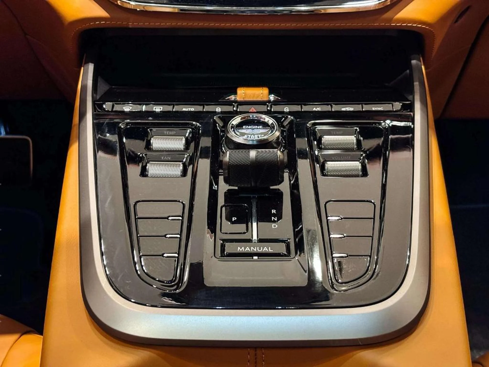 mph030_713618072_g1a_Xdznw_Uv6qtefg_L_Utq_R_Vu_P5s_M_716542d4ee