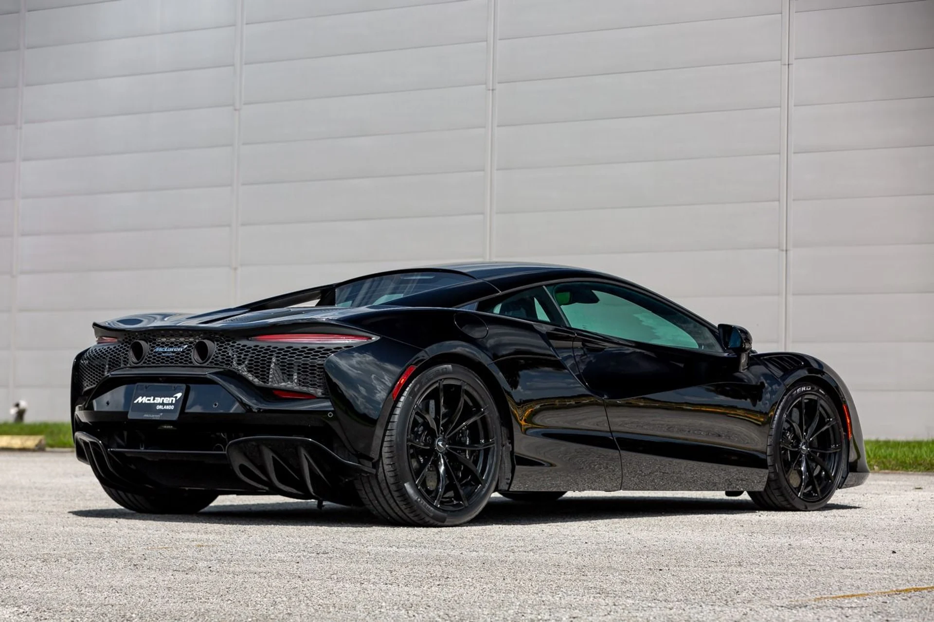 mph030_722354520_440_p31_l_5fc25799ca