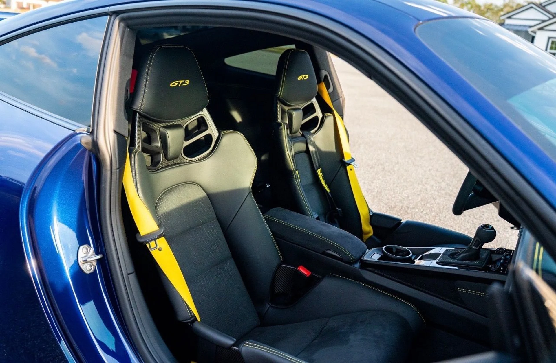 mph030_725807217_Used_2024_Porsche_911_GT_3_1774535222_0092f4fc96