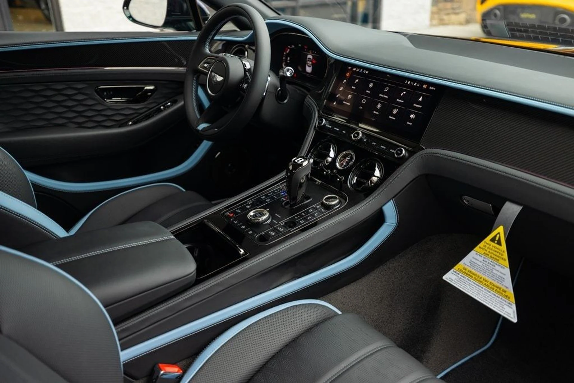 mph030_728773717_2c992a9a55961615687503e2c8110a55x_0d5a4de11a