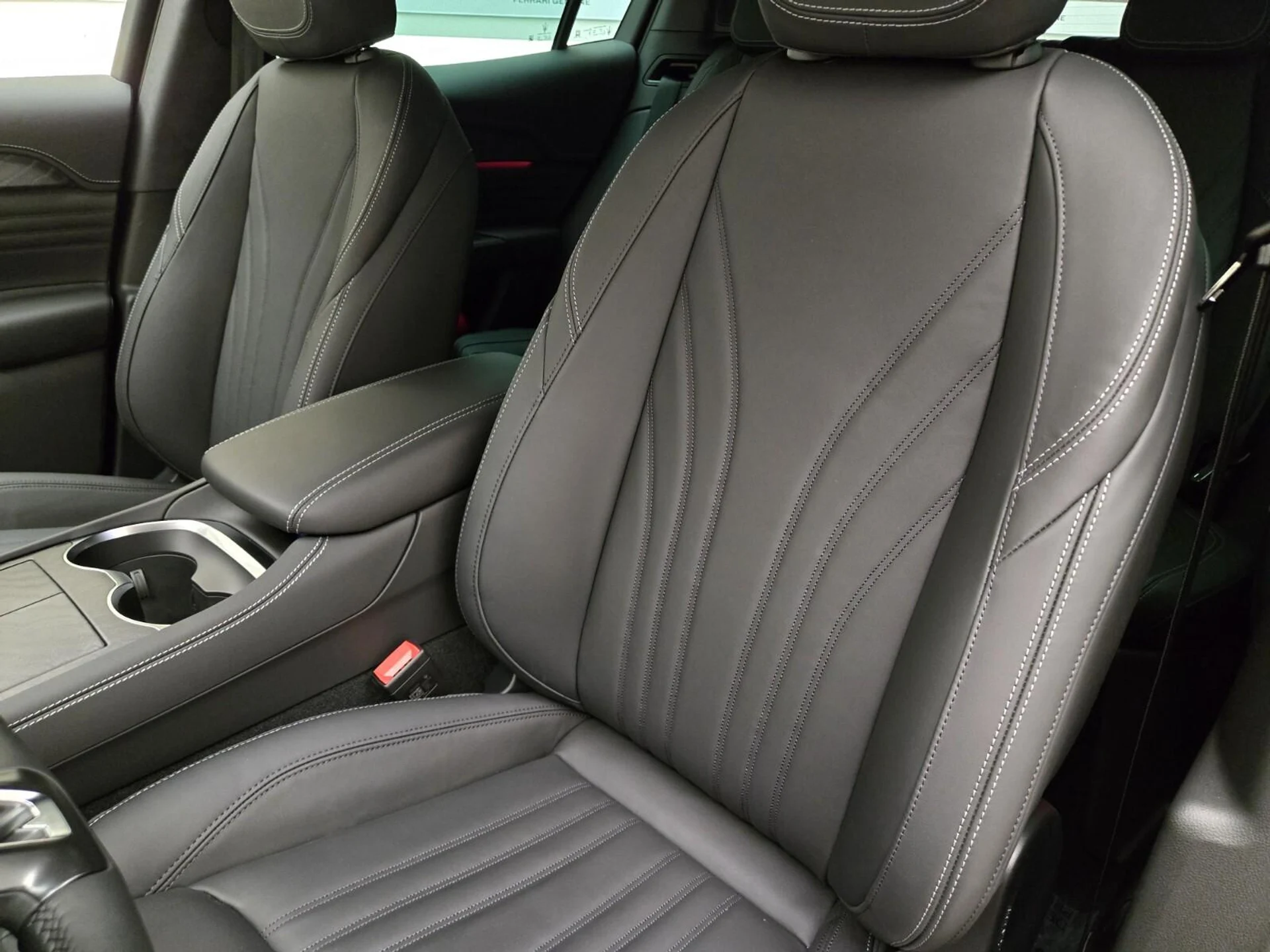 mph030_730470237_New_2025_Maserati_Grecale_Modena_1771050108_d70c77da8e