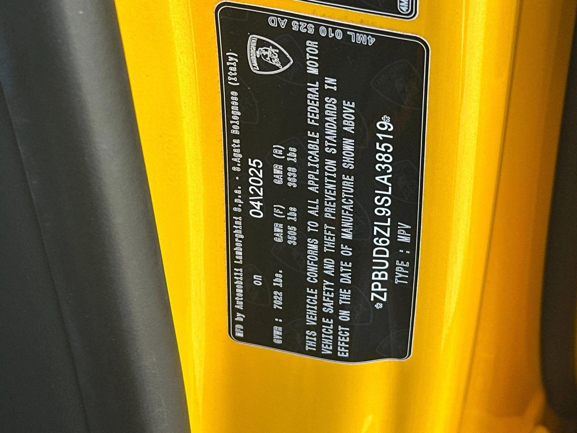 mph030_733757075_New_2025_Lamborghini_Urus_SE_1777105887_ae215b70f8