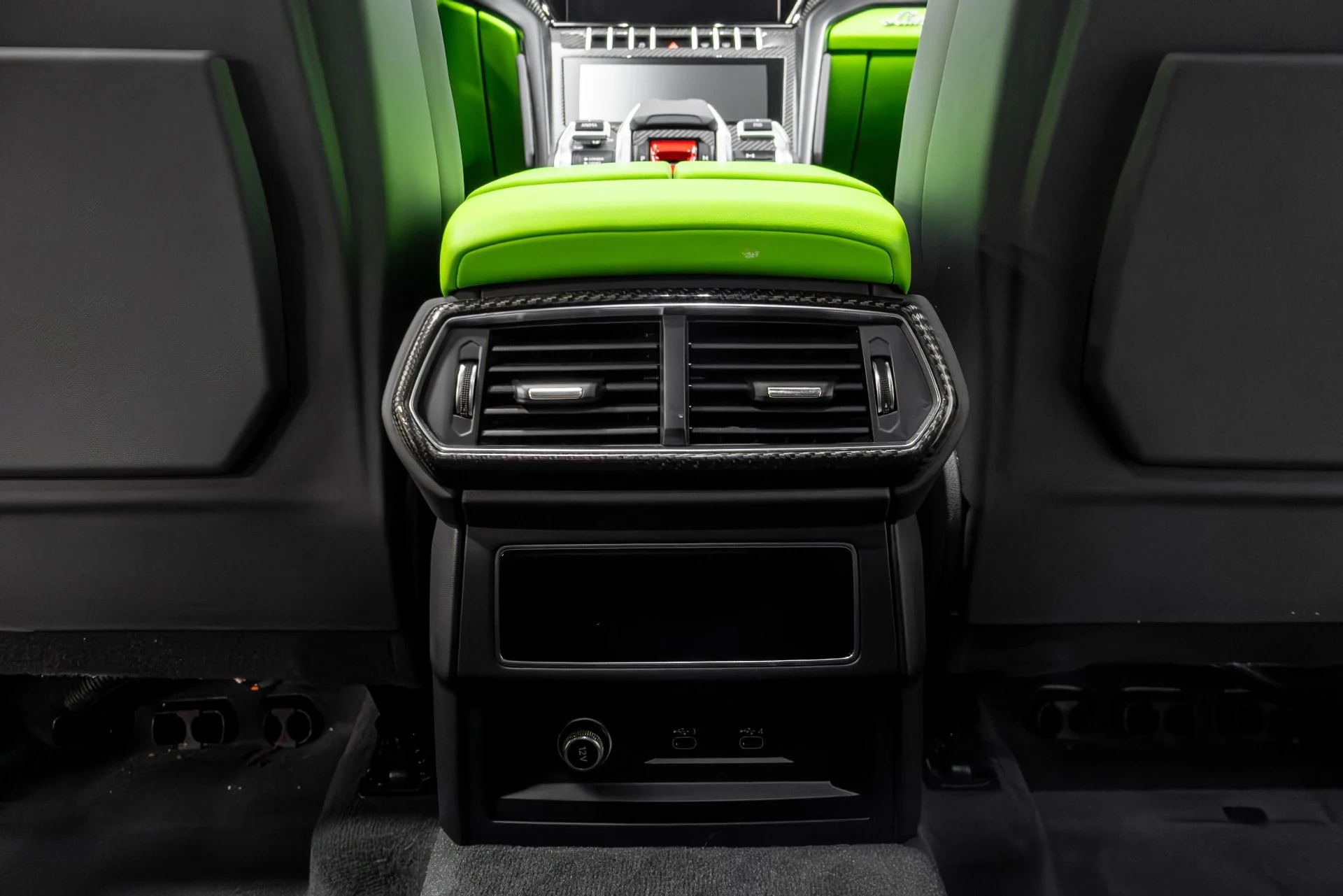 mph030_7366649_Used_2022_Lamborghini_Urus_1771543126_76e476ae3f