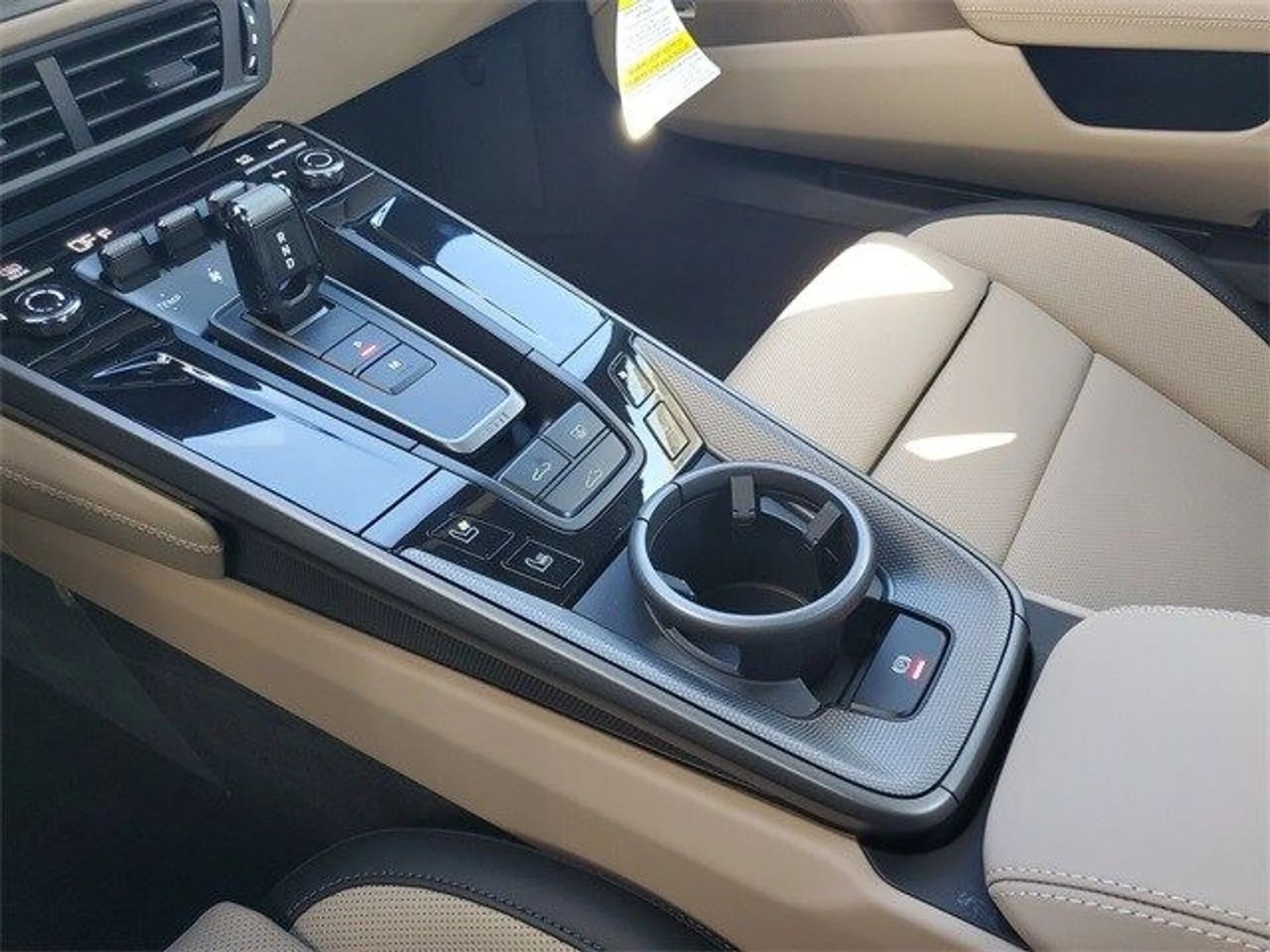 mph030_740163810_71fb37451830b12f5f4f934437271a22x_449c7b6b29