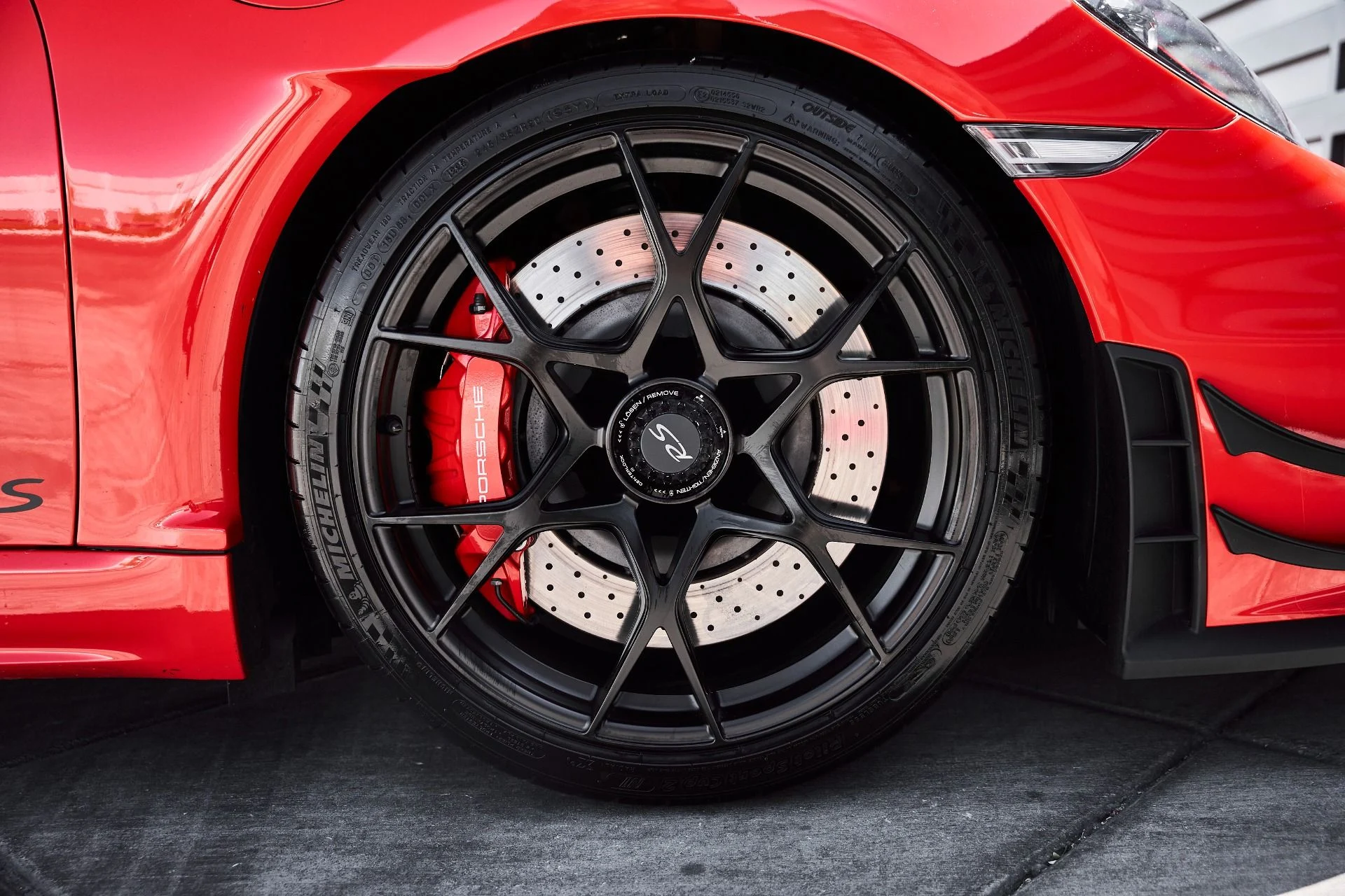 mph030_740508266_Used_2023_Porsche_718_Cayman_GT_4_RS_1776476753_7449186e10