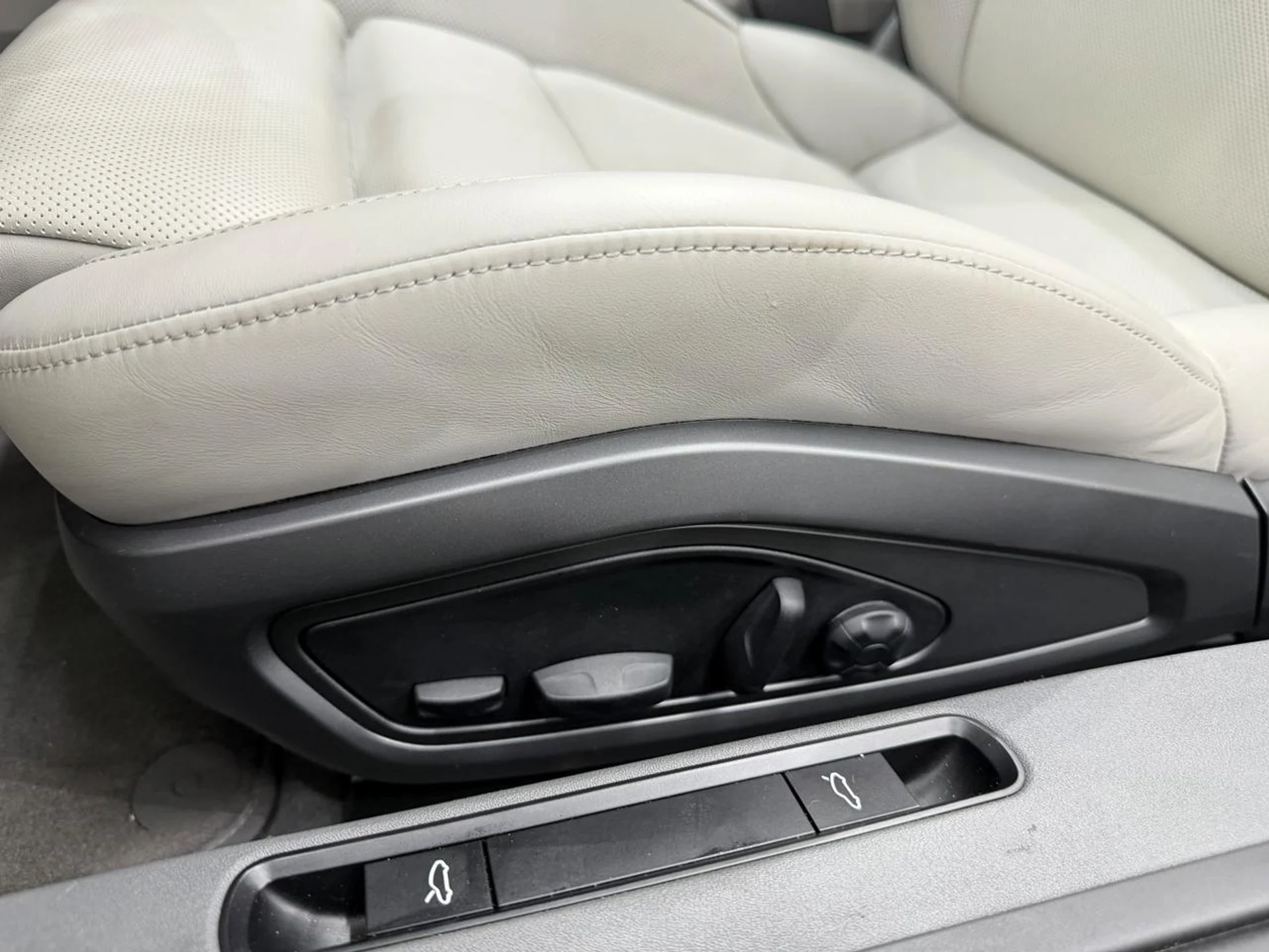 mph030_75313792_bc724338ed614600e807157cce23a30f_5ccd412e62