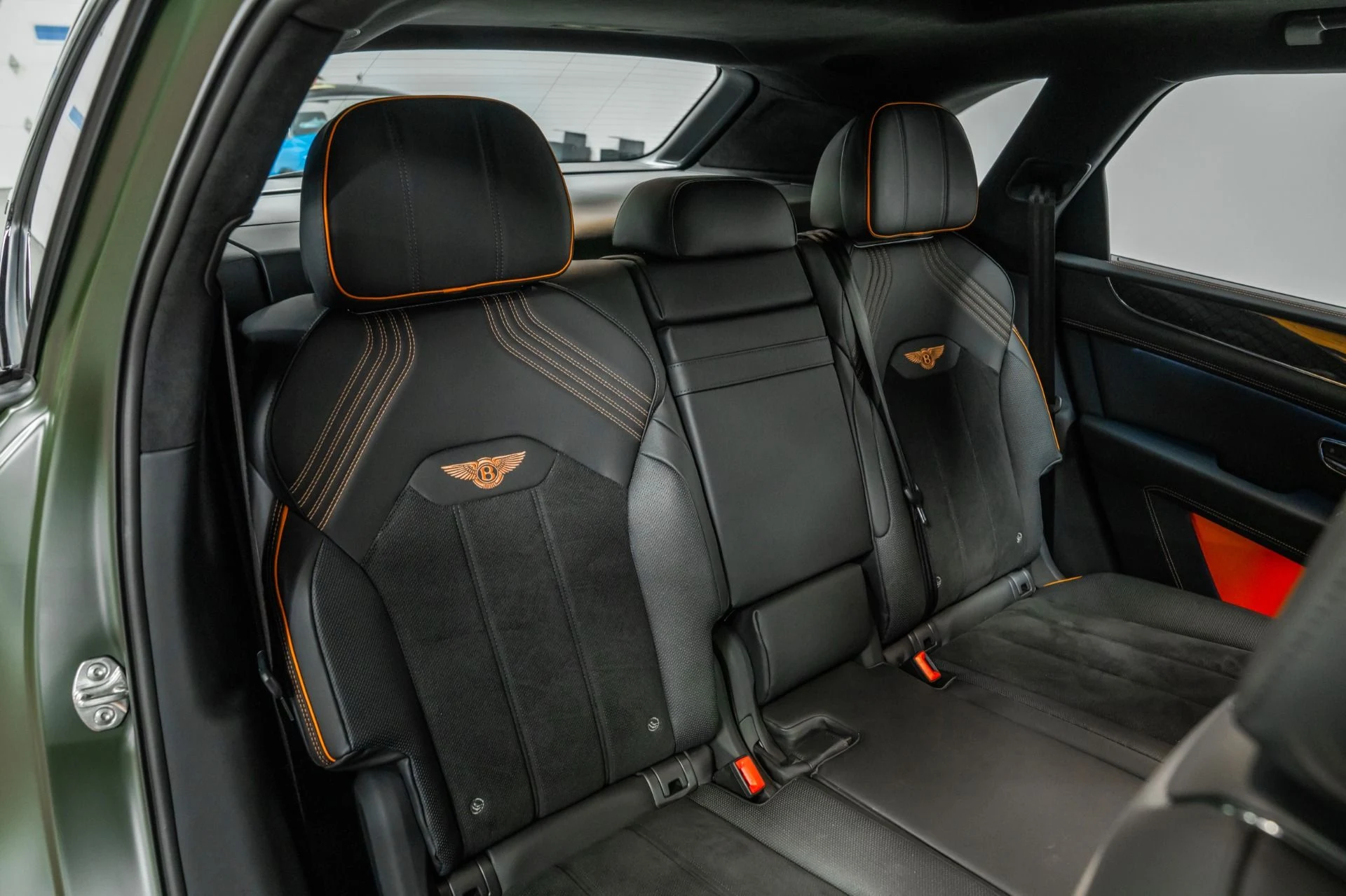 mph030_753901408_Used_2025_Bentley_Bentayga_S_Black_Edition_Factory_Matte_Paint_Full_PPF_292_K_MSRP_1768506308_a18e591a72