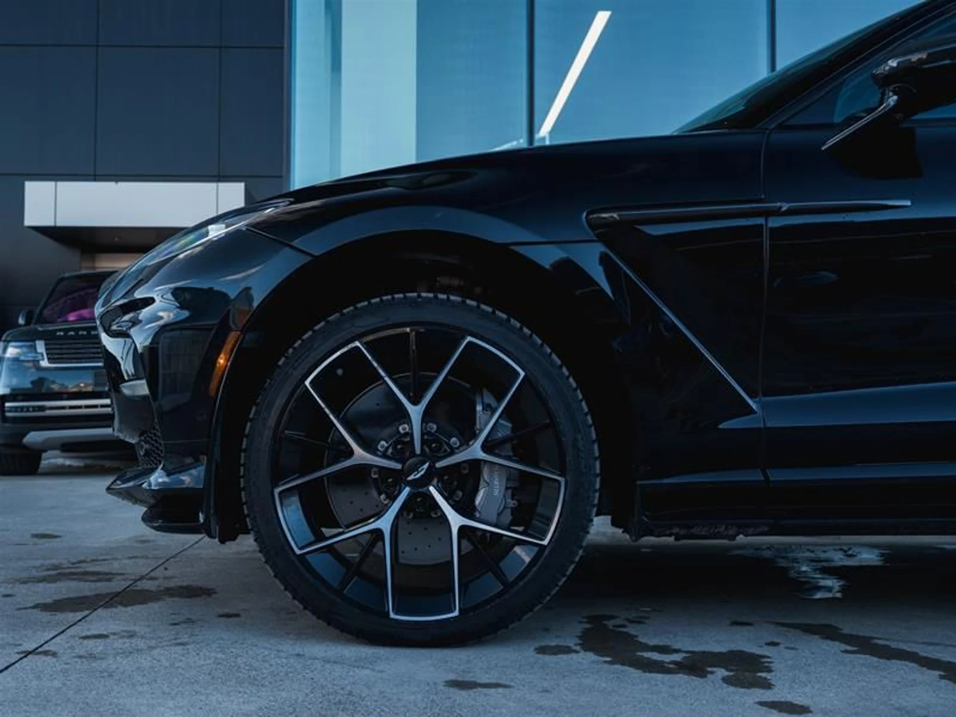 mph030_754029783_uqh2fzn4_512e190513