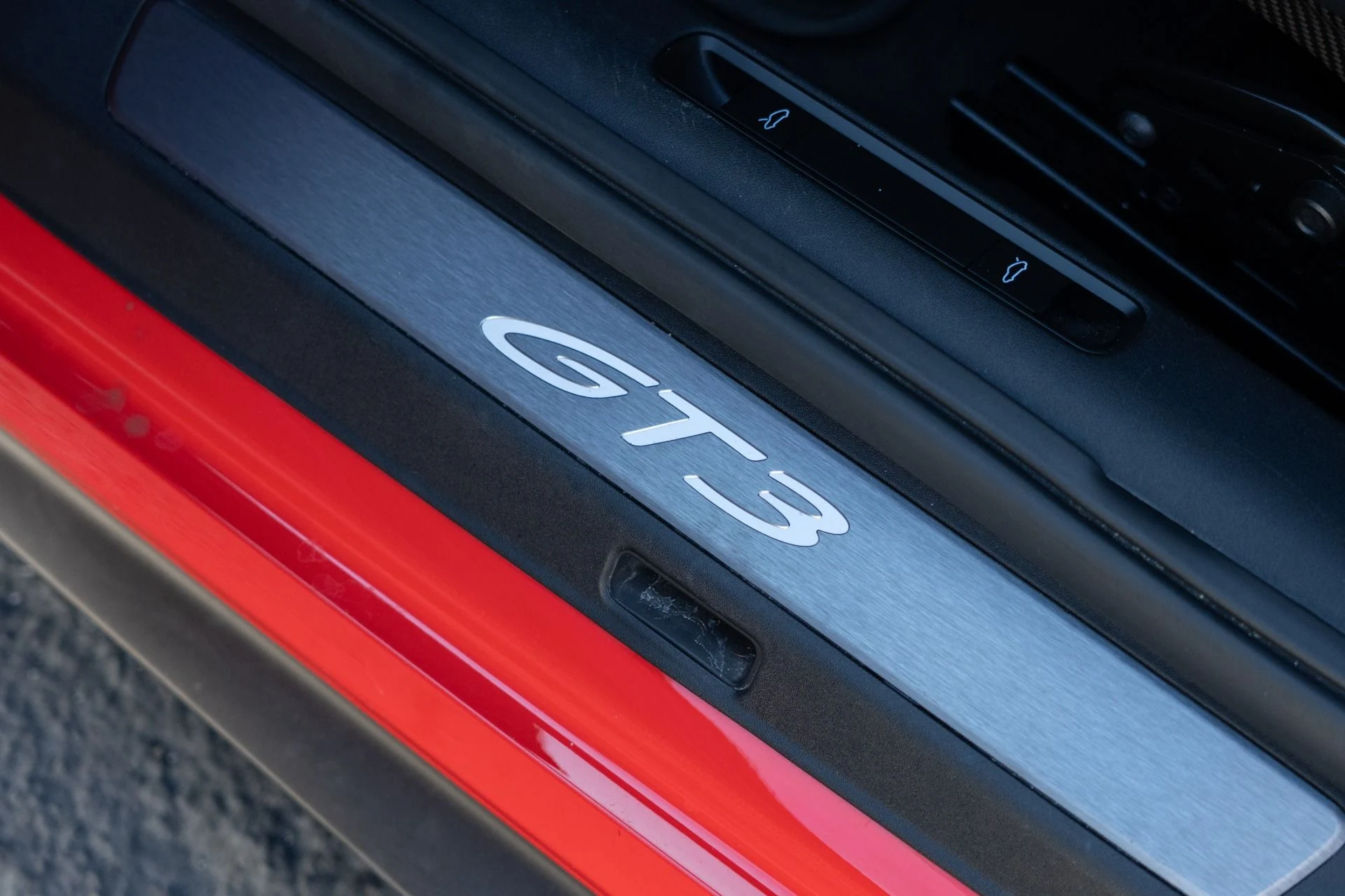 mph030_755520274_Used_2022_Porsche_911_GT_3_1757030198_616ef032c4