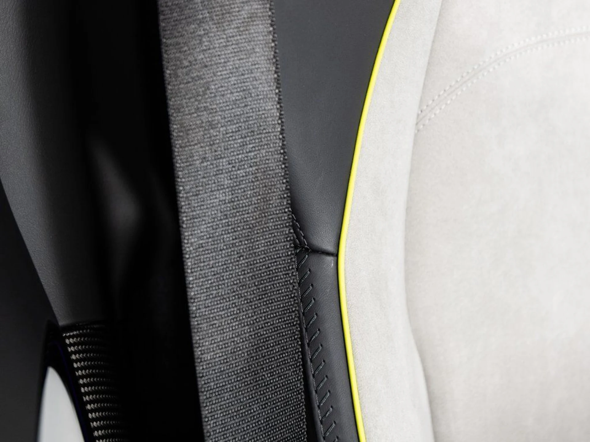 mph030_755565217_43b315639774ec1acf06afae1f5044b4x_9433e49b8a