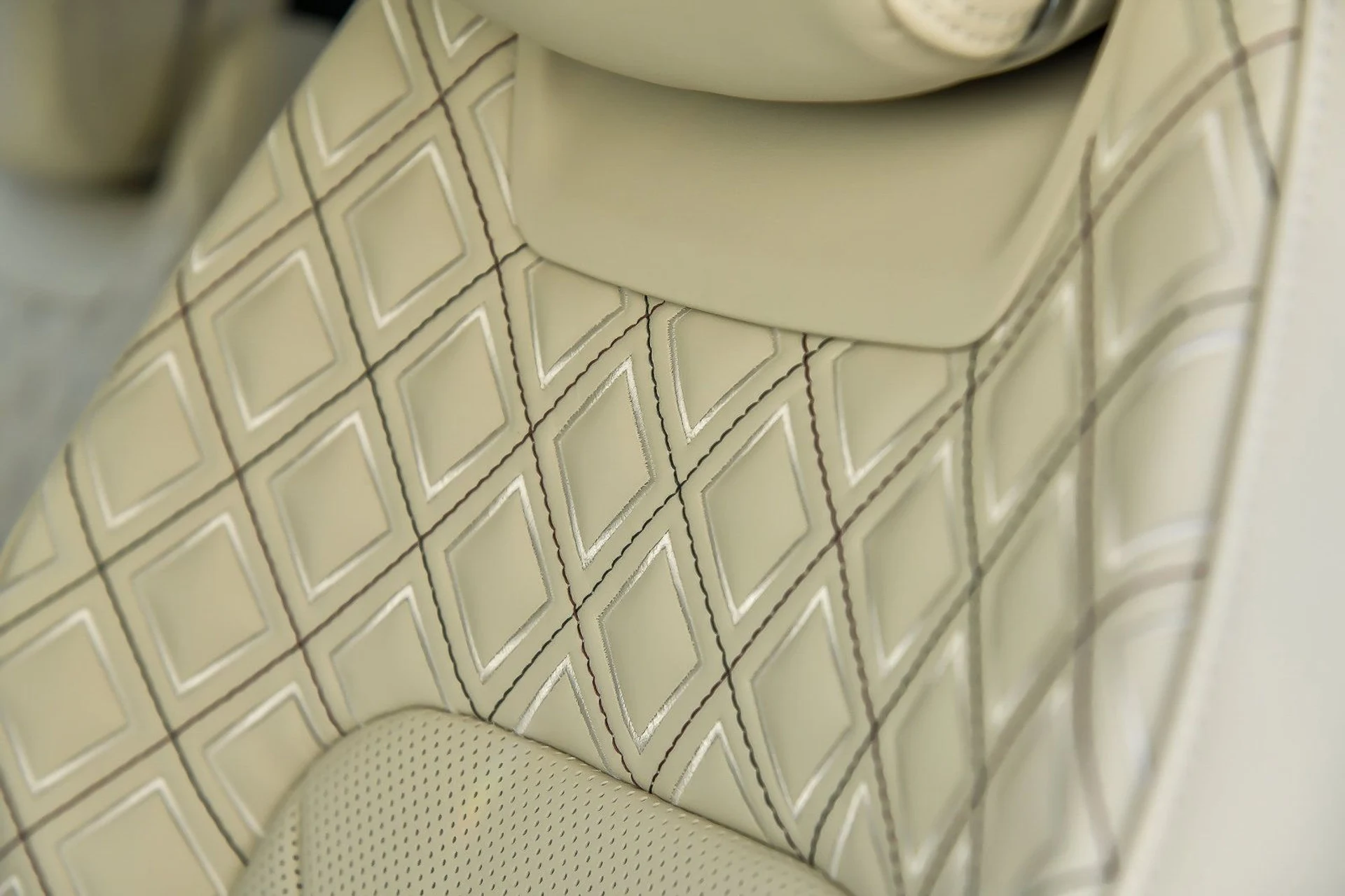 mph030_761165627_0b61dd04b5bfcec8c493231d8deefe3bx_0a79267f2b