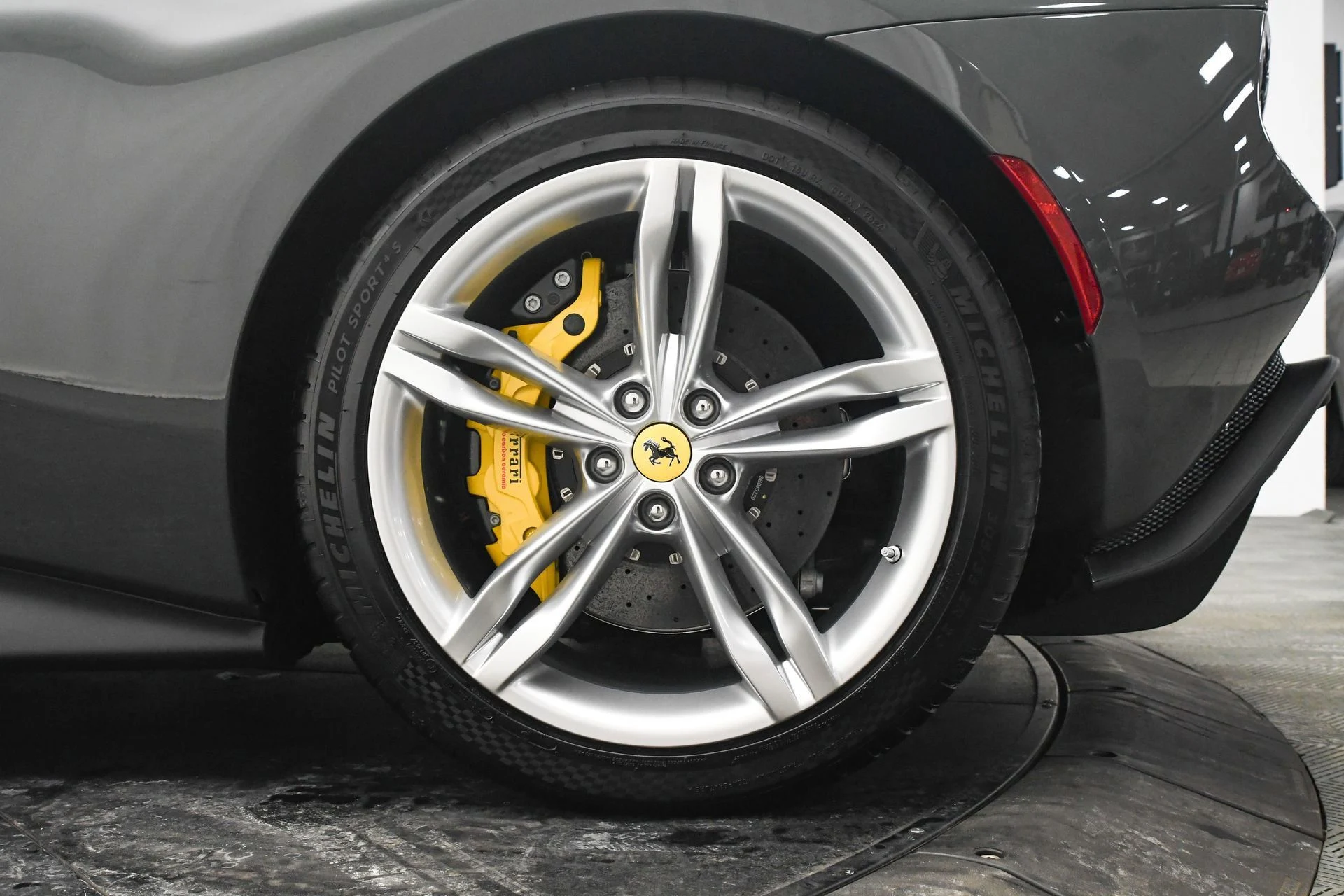 mph030_763030776_d3d30204aa5c4c598437c3becb945387_a659a9aeb3