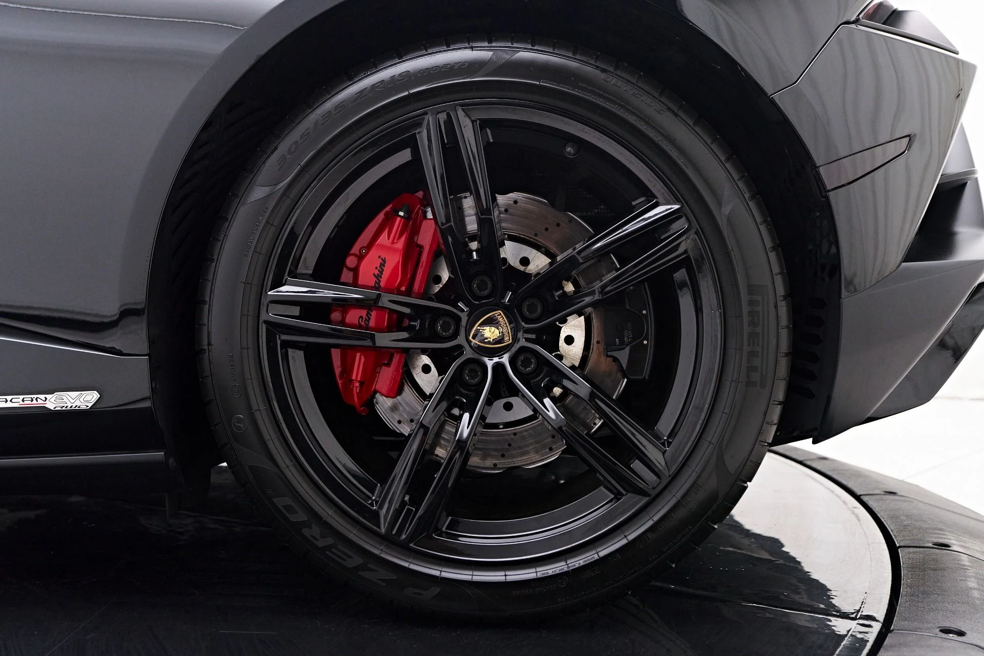 mph030_764725455_Used_2022_Lamborghini_Huracan_EVO_Base_1752781637_74de3e7a7d