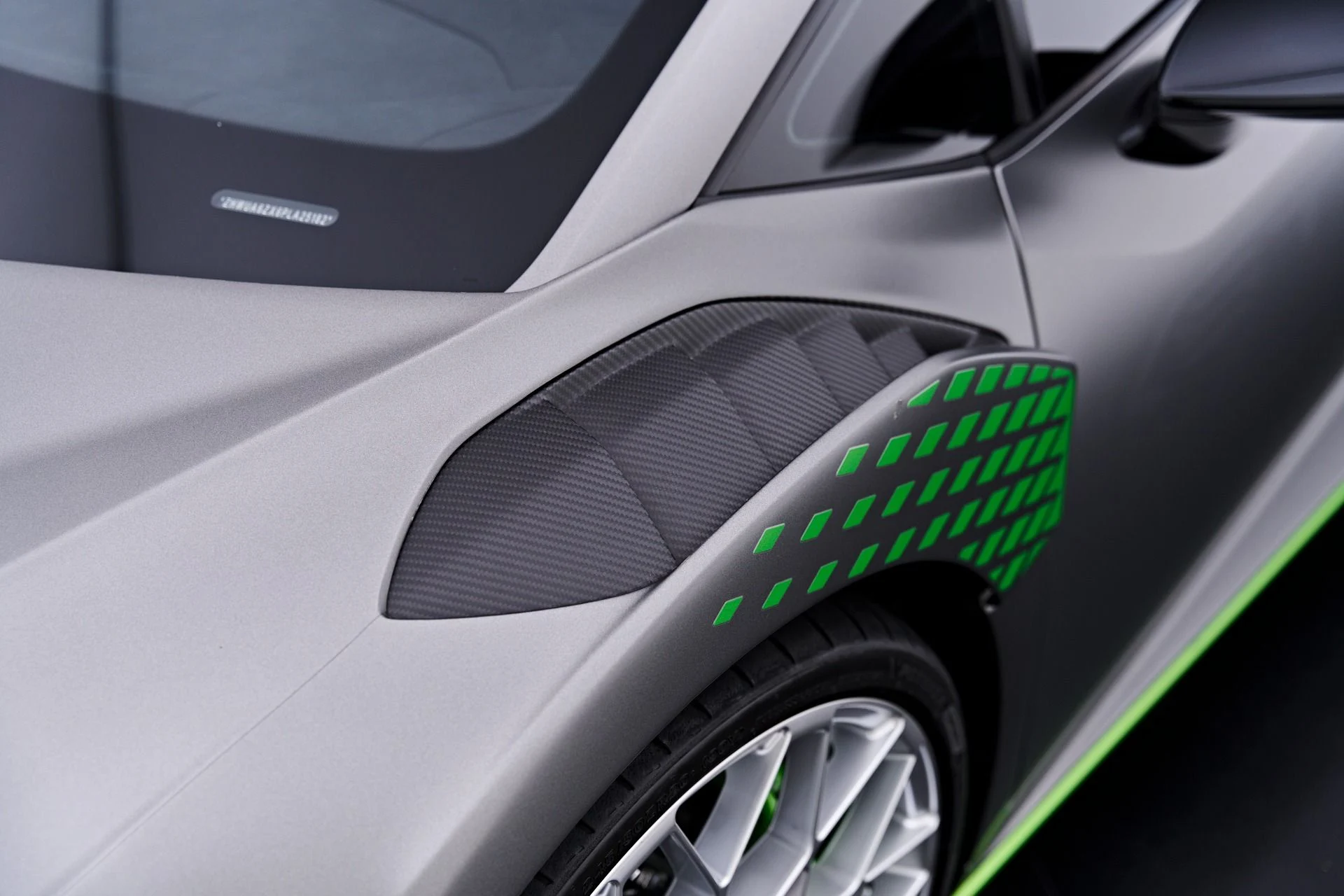 mph030_771101580_Used_2023_Lamborghini_Huracan_STO_Base_1784576260_52848e2400